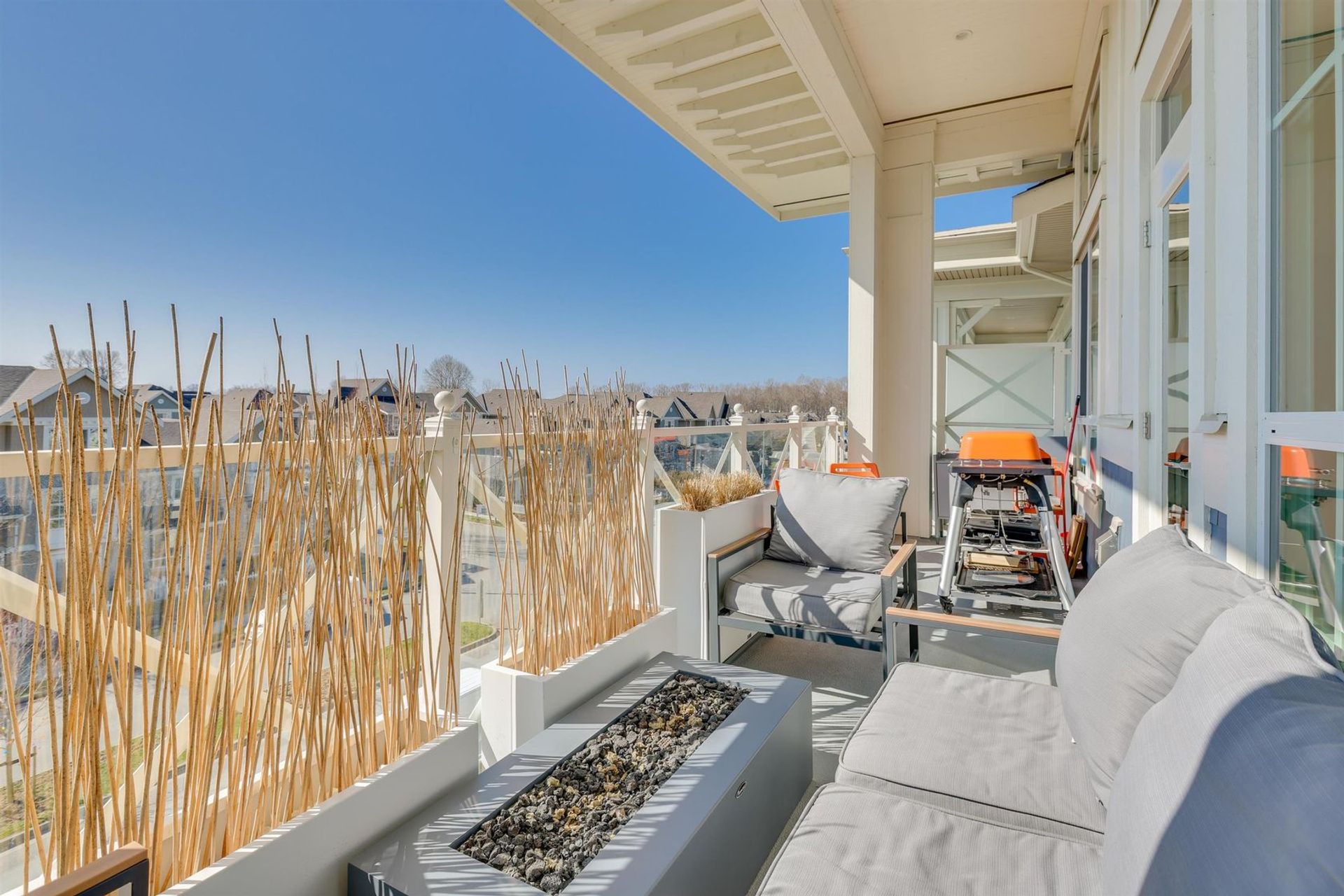 5535-admiral-way-neilsen-grove-ladner-12