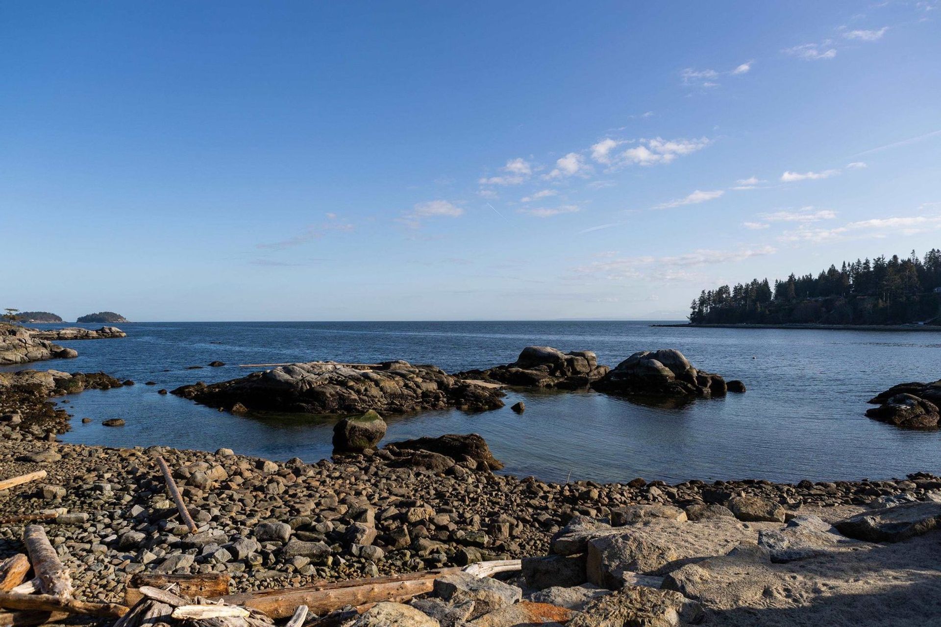 7699-cove-beach-lane-halfmn-bay-secret-cv-redroofs-sunshine-coast-05