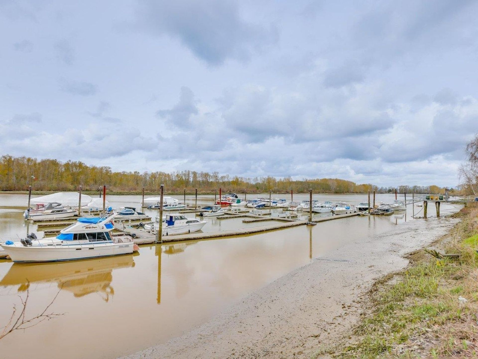 6105-river-road-east-delta-ladner-34