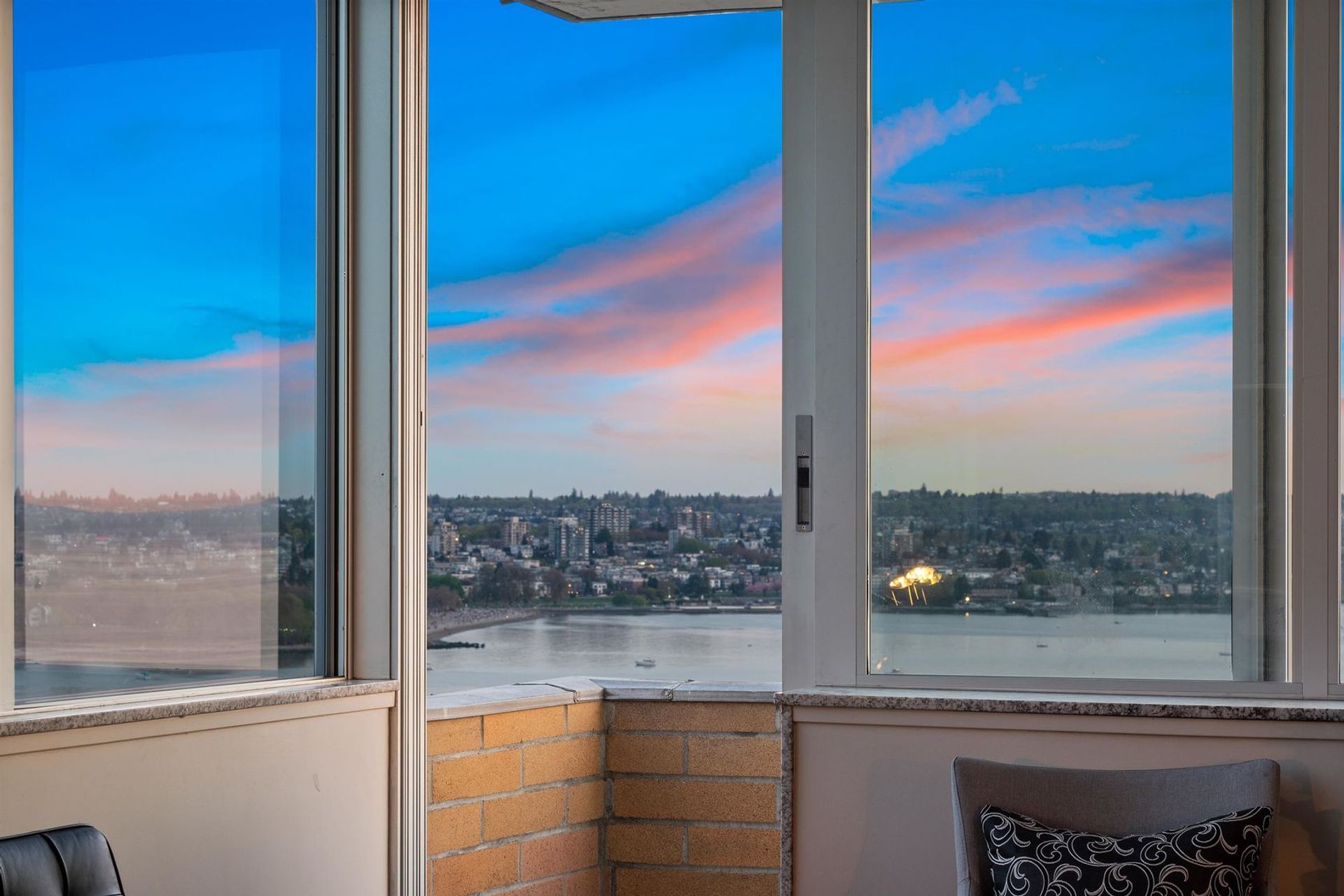 2055-pendrell-street-west-end-vw-vancouver-west-35