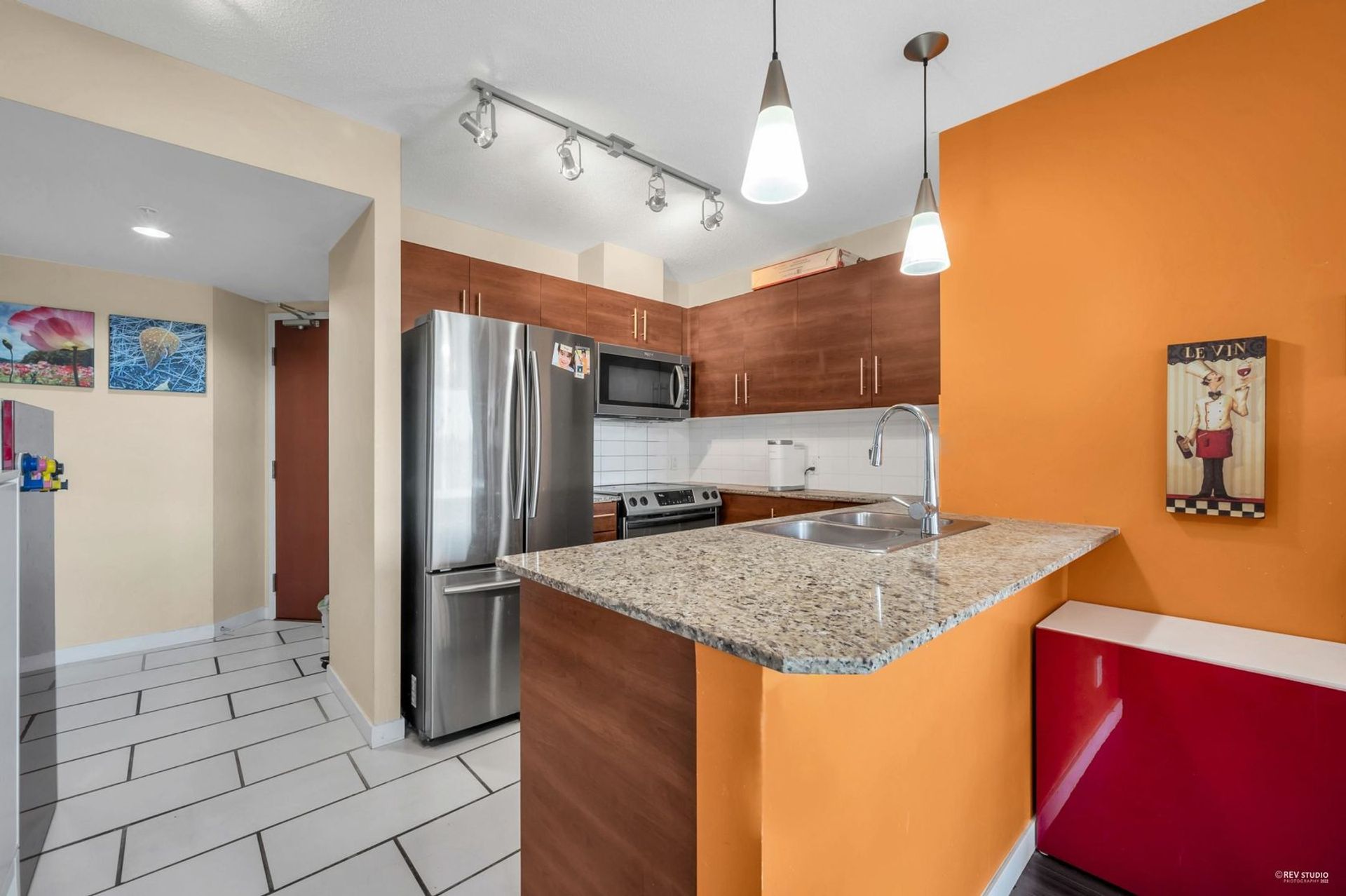 814-royal-avenue-downtown-nw-new-westminster-14