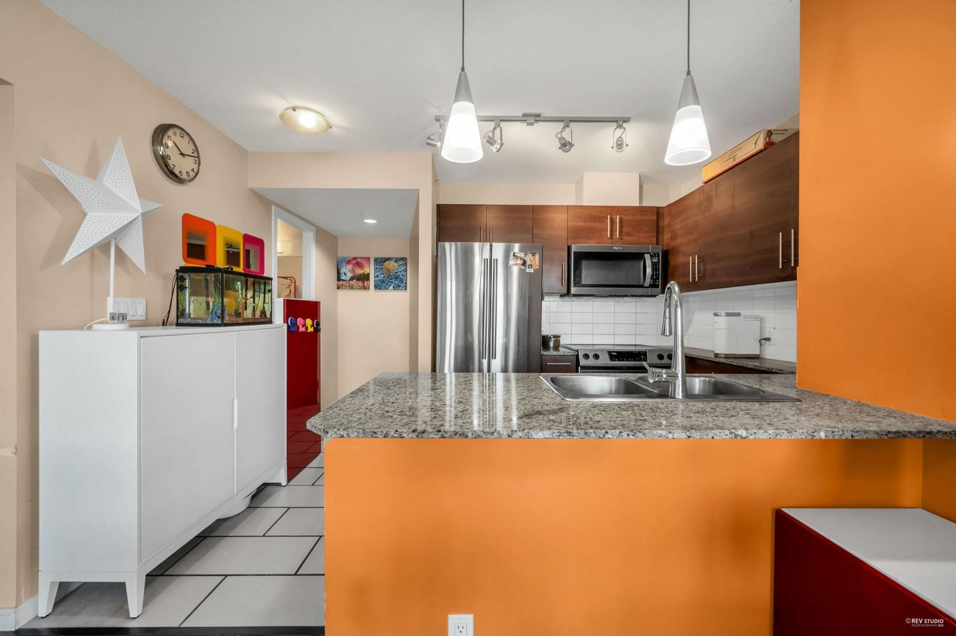 814-royal-avenue-downtown-nw-new-westminster-15