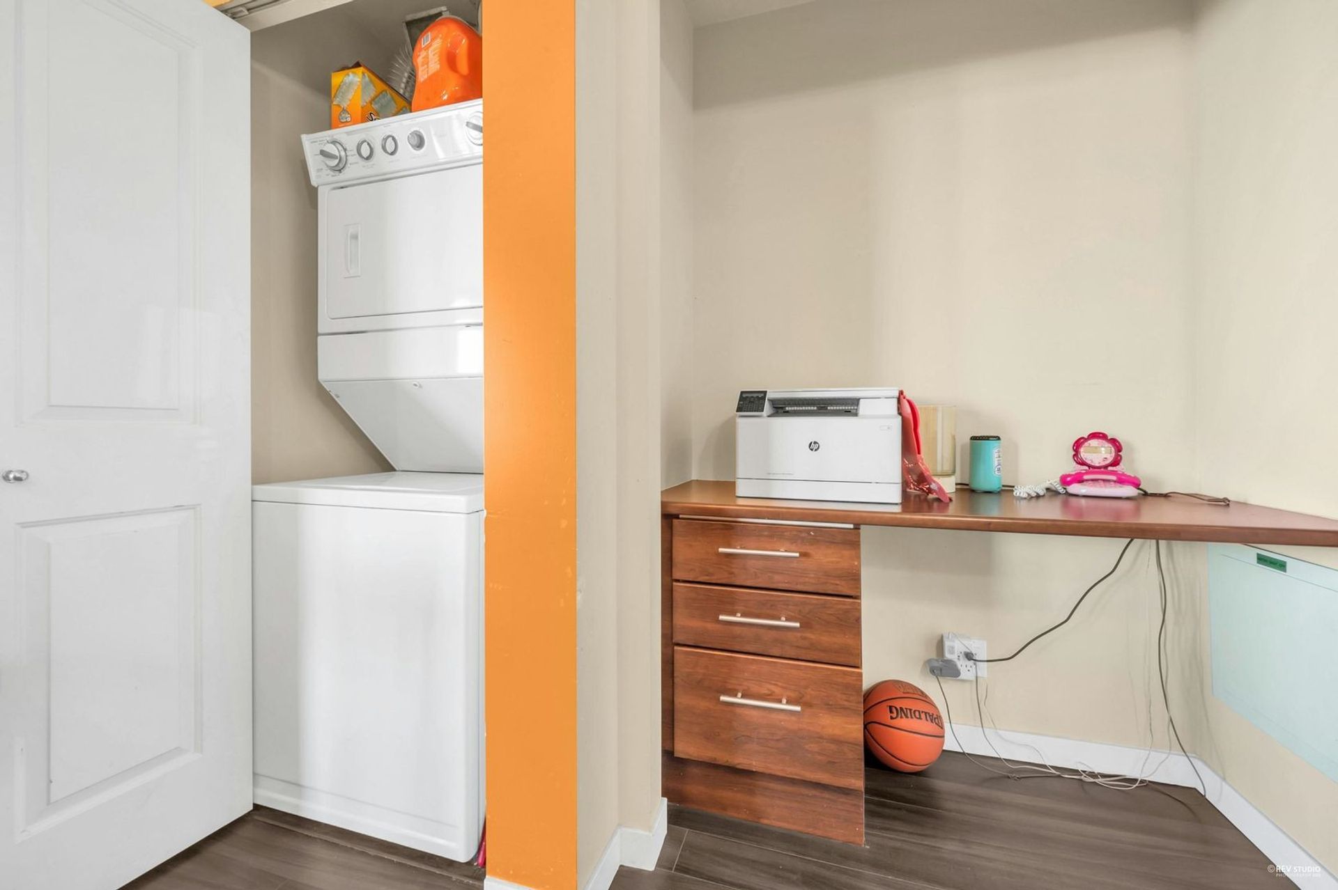 814-royal-avenue-downtown-nw-new-westminster-21