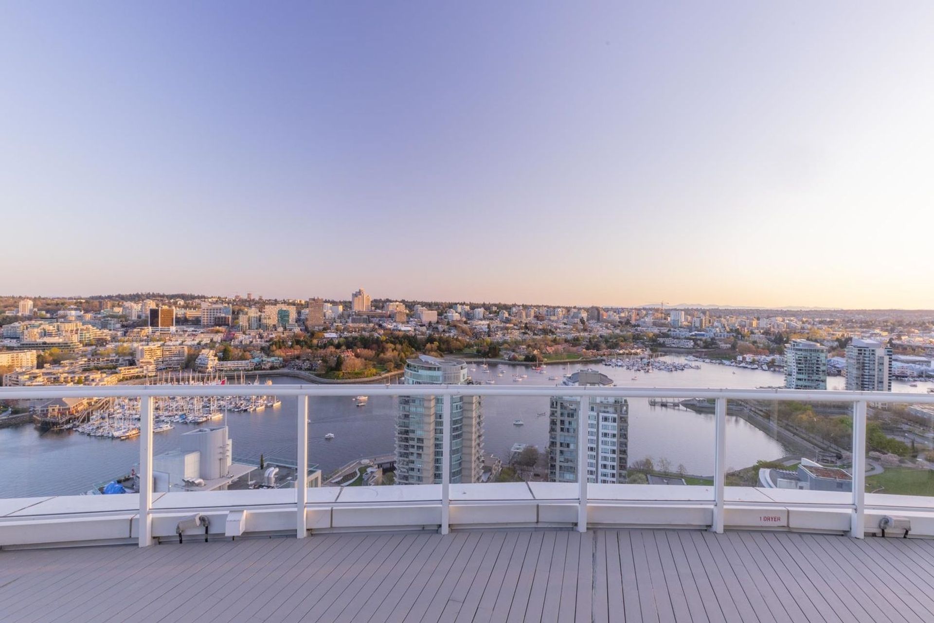 1201-marinaside-crescent-yaletown-vancouver-west-03