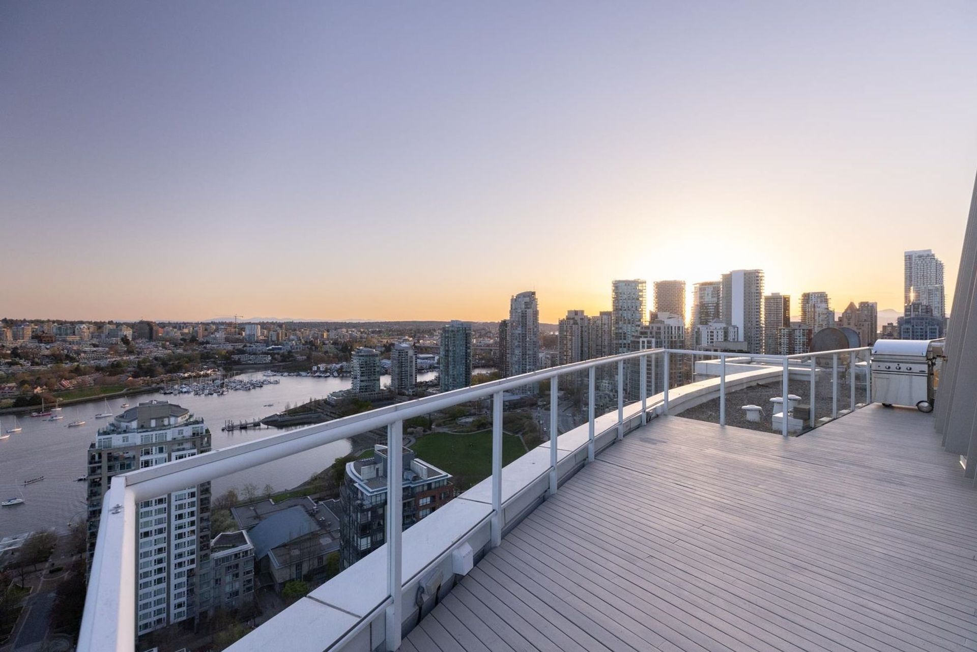 1201-marinaside-crescent-yaletown-vancouver-west-07