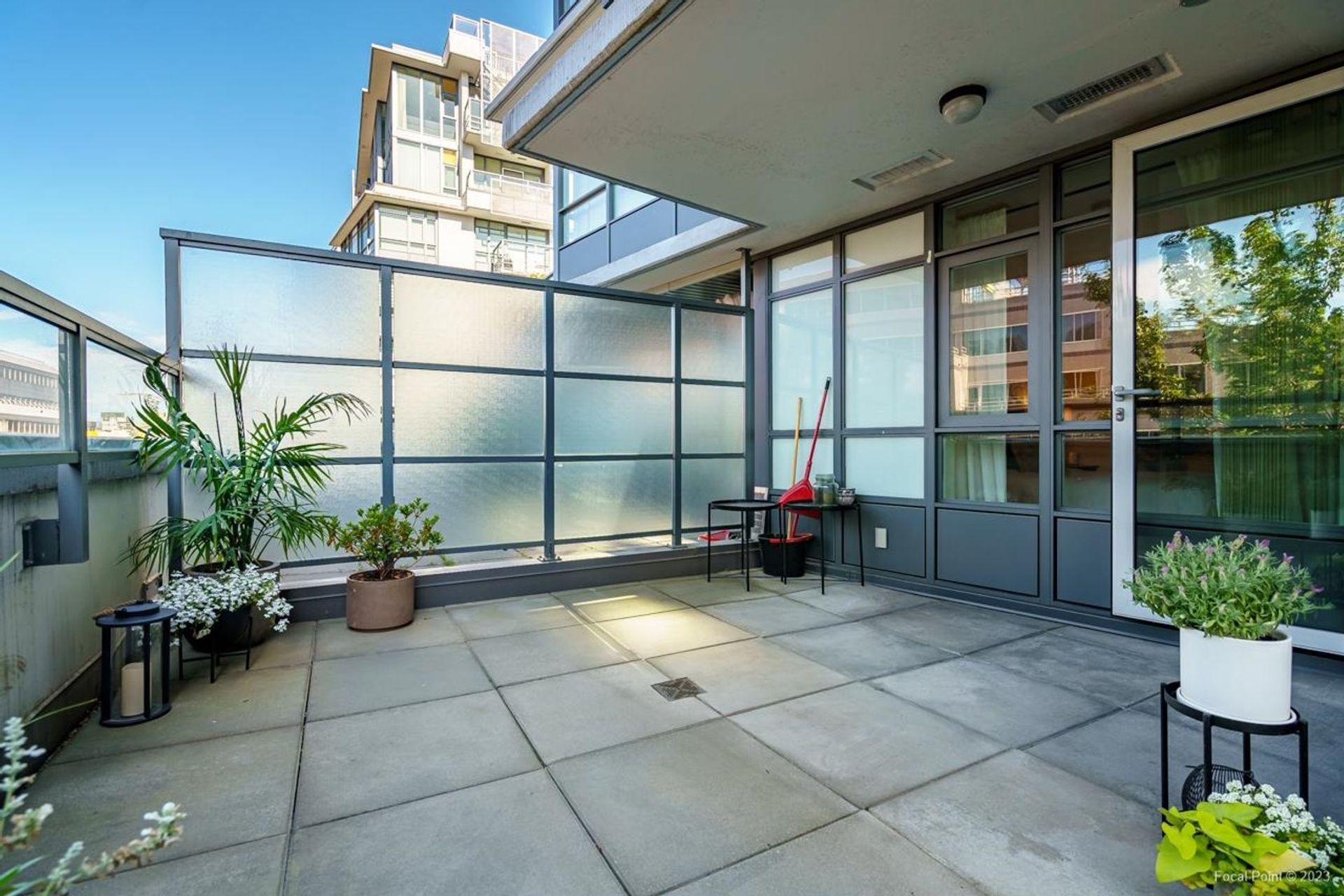 2080-w-broadway-kitsilano-vancouver-west-13