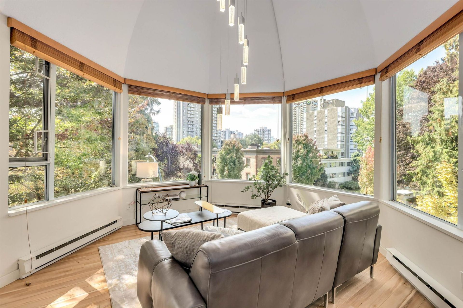 1595-barclay-street-west-end-vw-vancouver-west-03