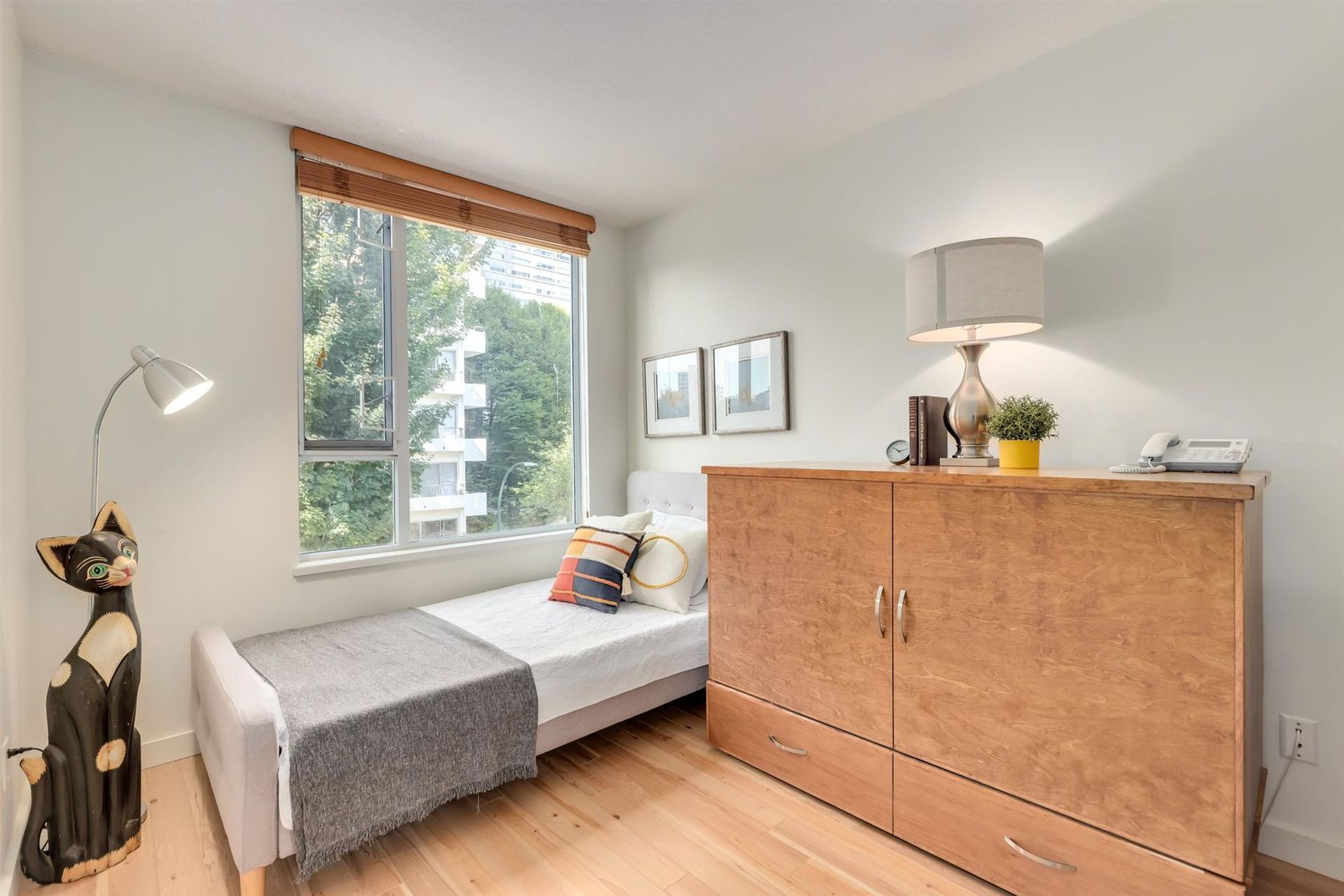 1595-barclay-street-west-end-vw-vancouver-west-15