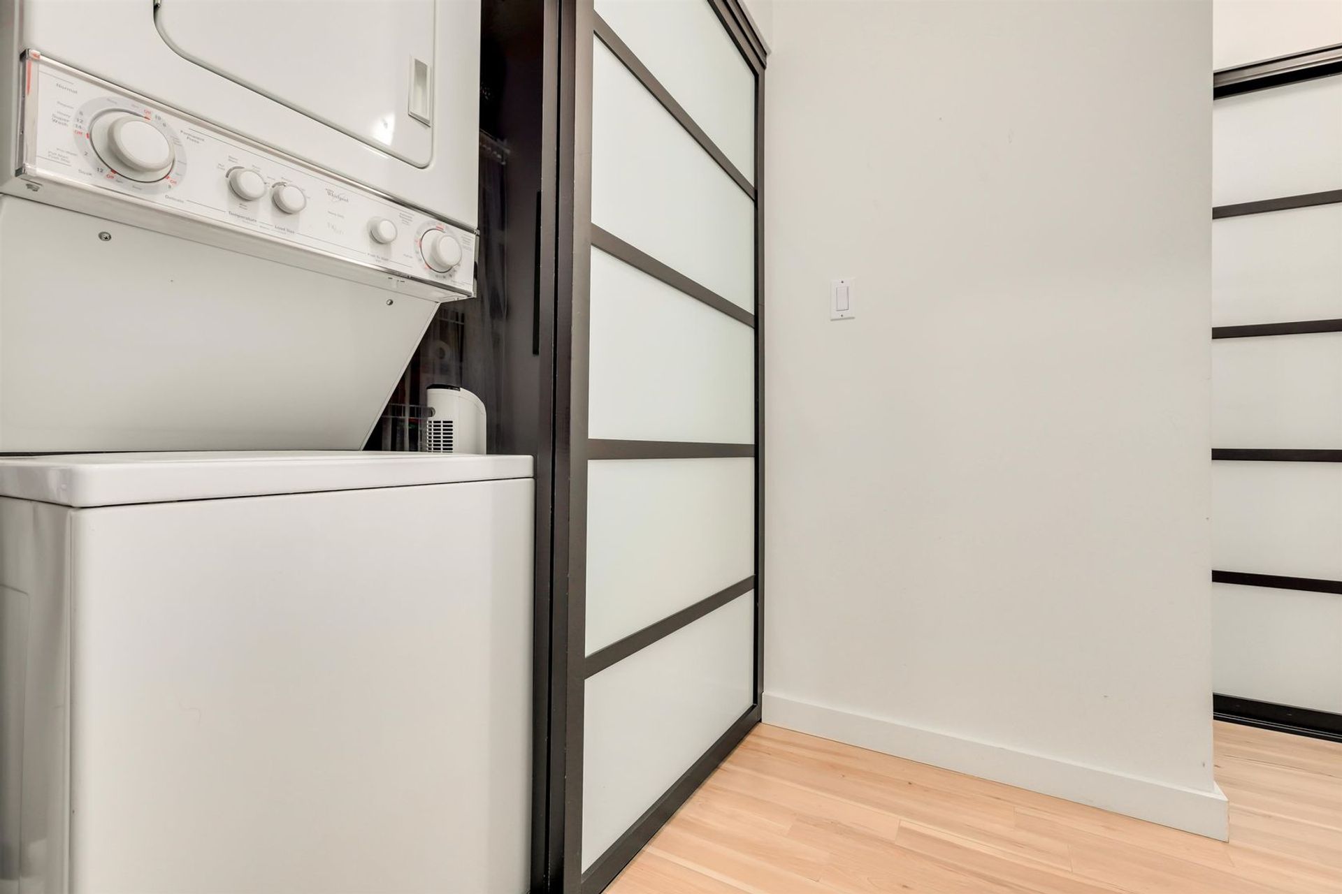 1595-barclay-street-west-end-vw-vancouver-west-17