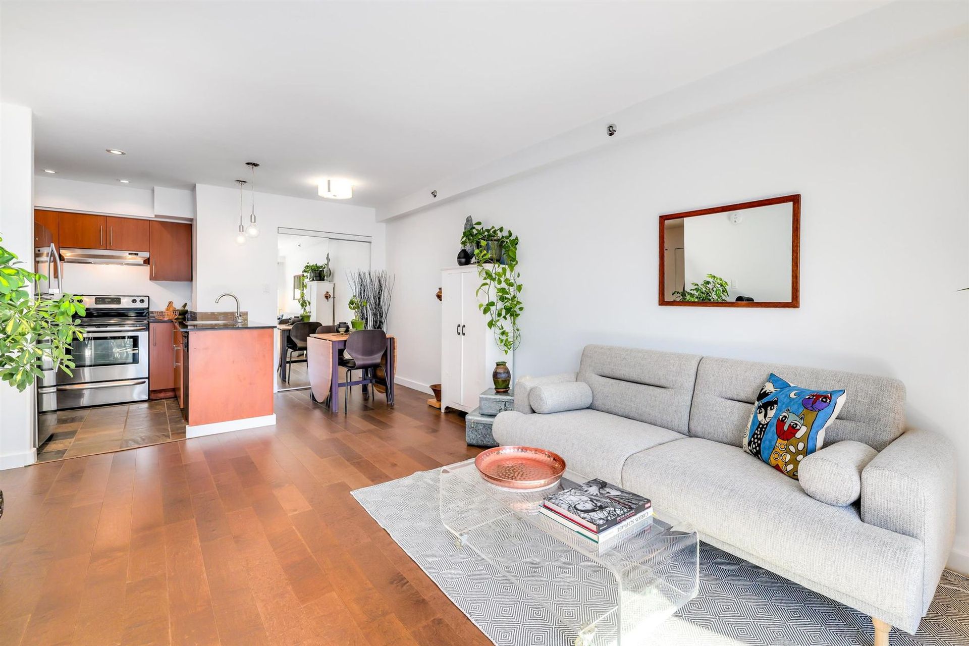 1549-kitchener-street-grandview-woodland-vancouver-east-04