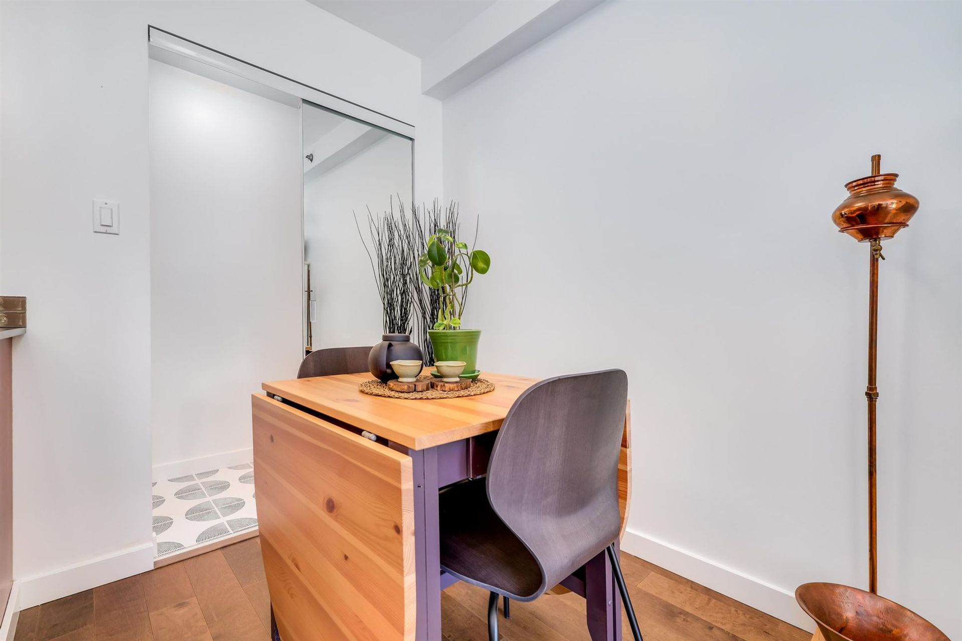 1549-kitchener-street-grandview-woodland-vancouver-east-09