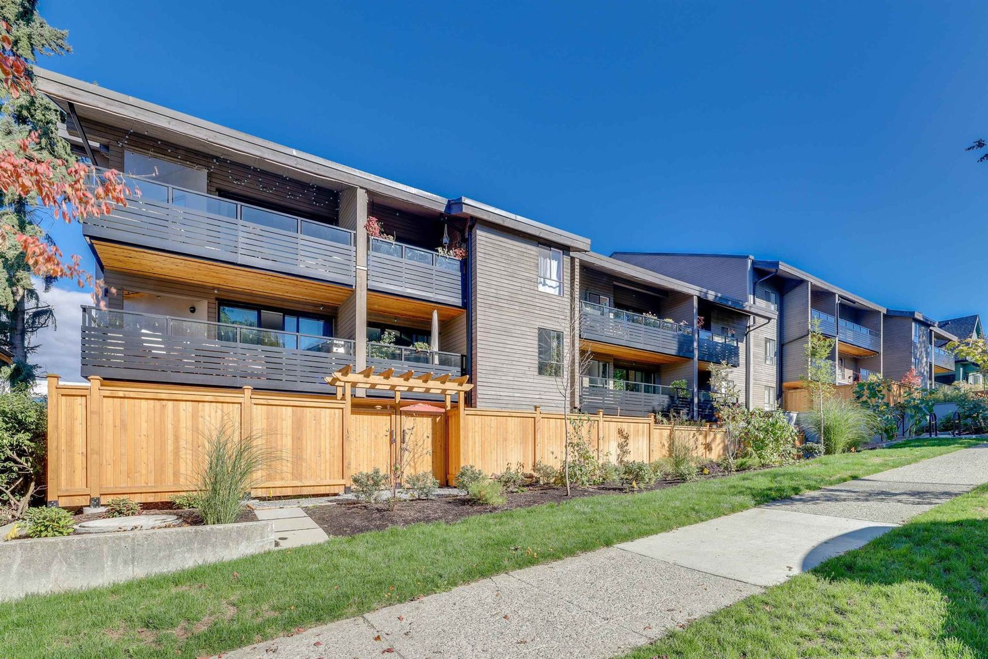 1549-kitchener-street-grandview-woodland-vancouver-east-12