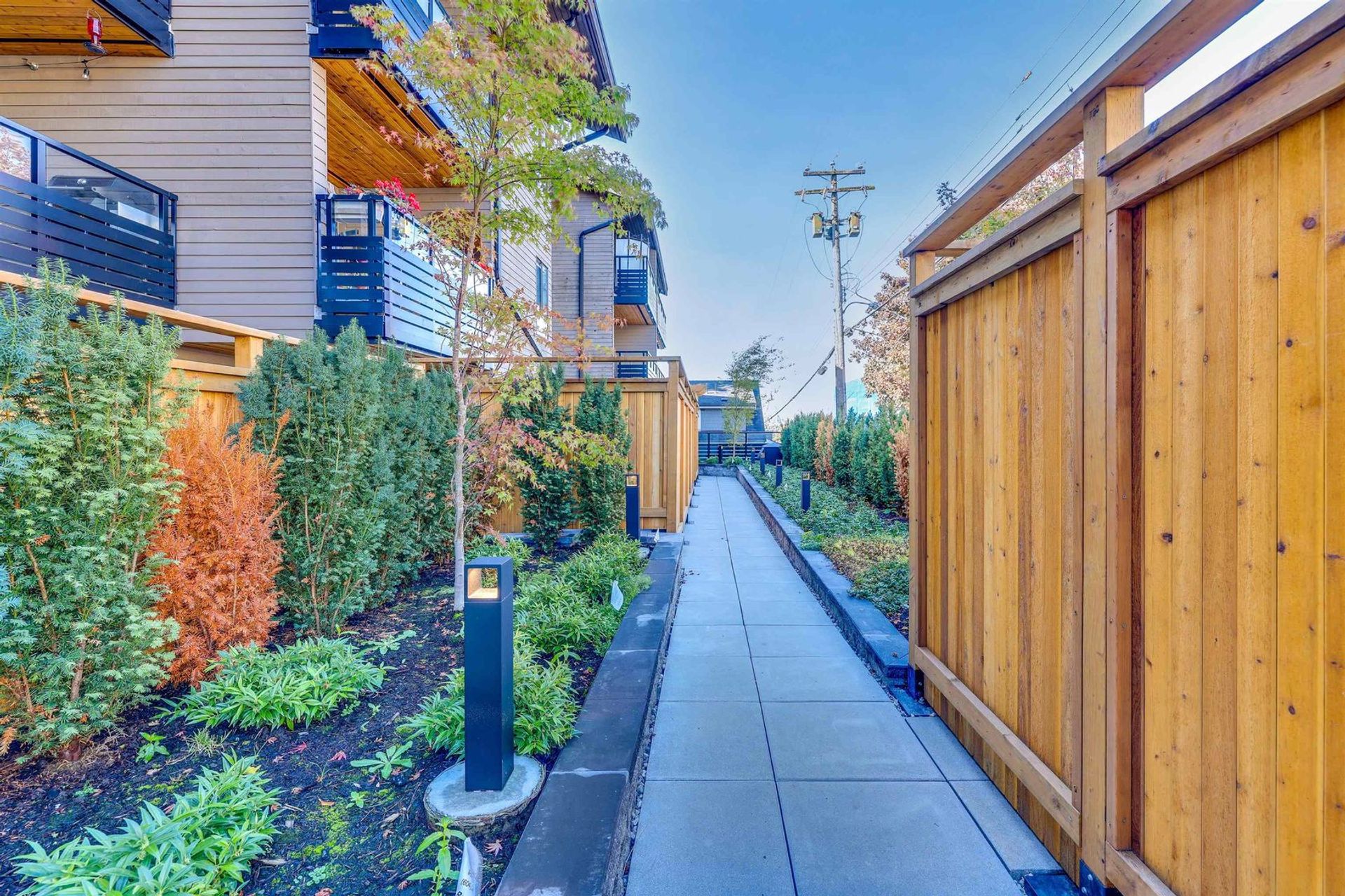 1549-kitchener-street-grandview-woodland-vancouver-east-13