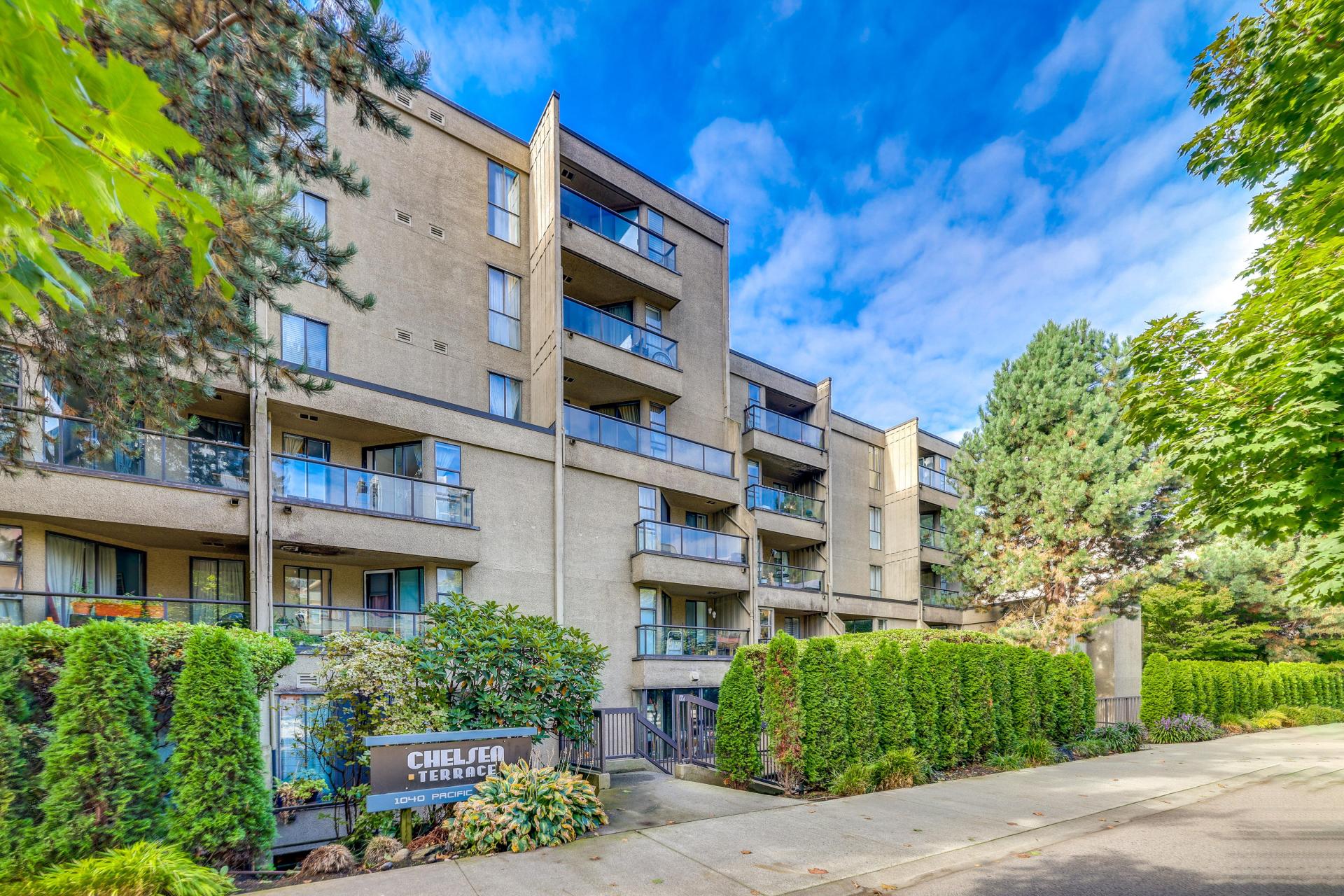 302 - 1040 Pacific Street, West End VW, Vancouver West 2