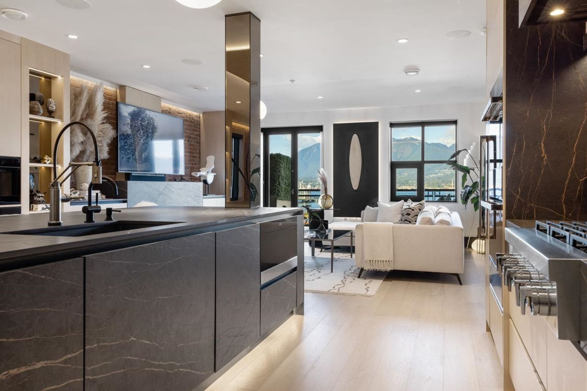 501 - 141 Water Street, Downtown VW, Vancouver West 2