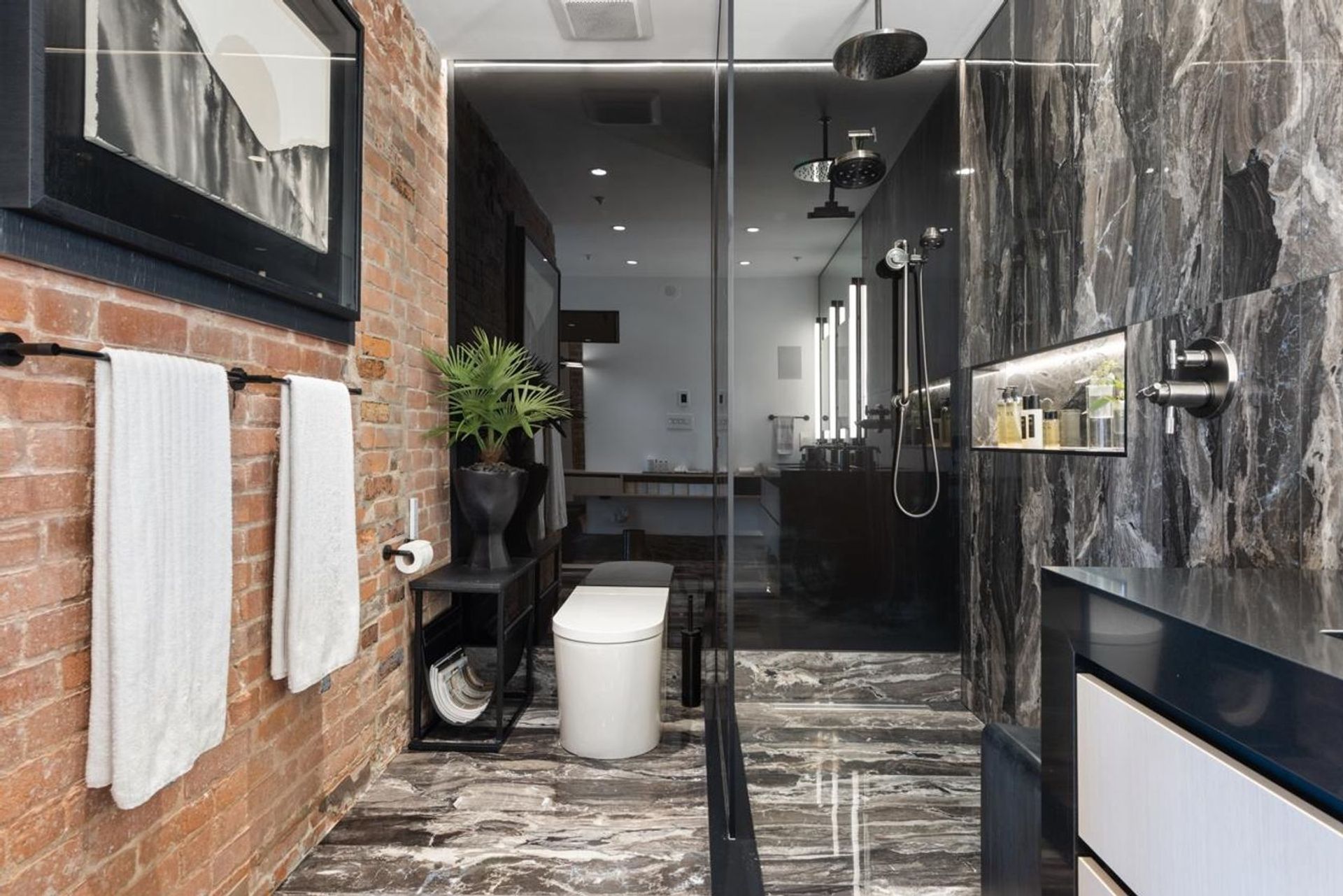 141-water-street-downtown-vw-vancouver-west-24