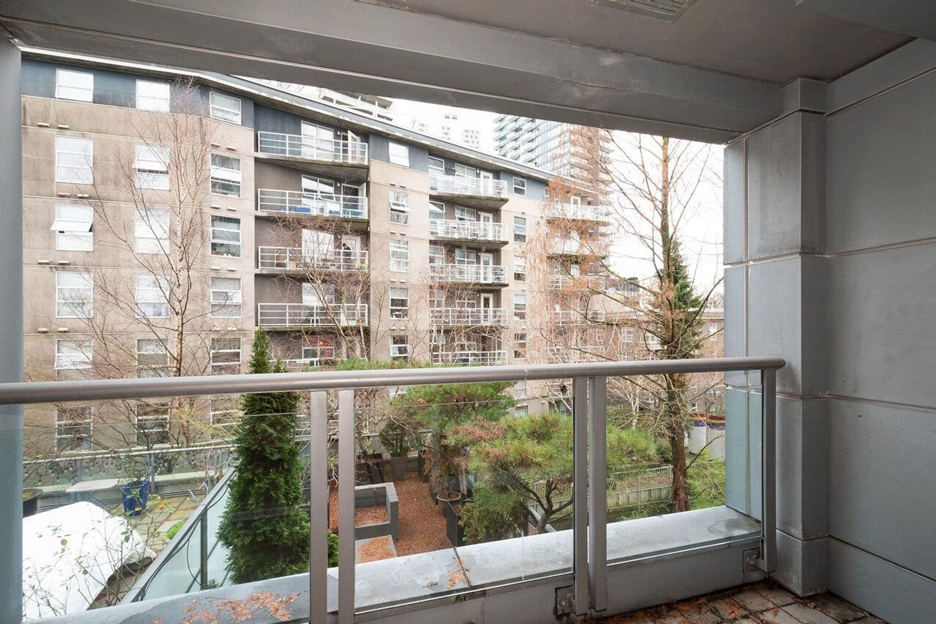 535-nicola-street-coal-harbour-vancouver-west-18