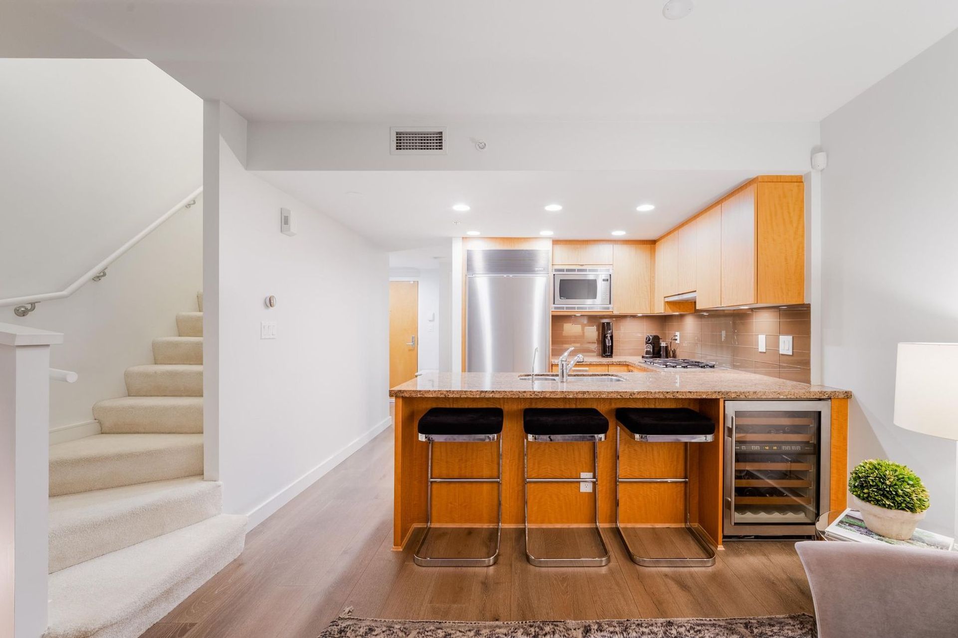 1628-bayshore-drive-coal-harbour-vancouver-west-08-1