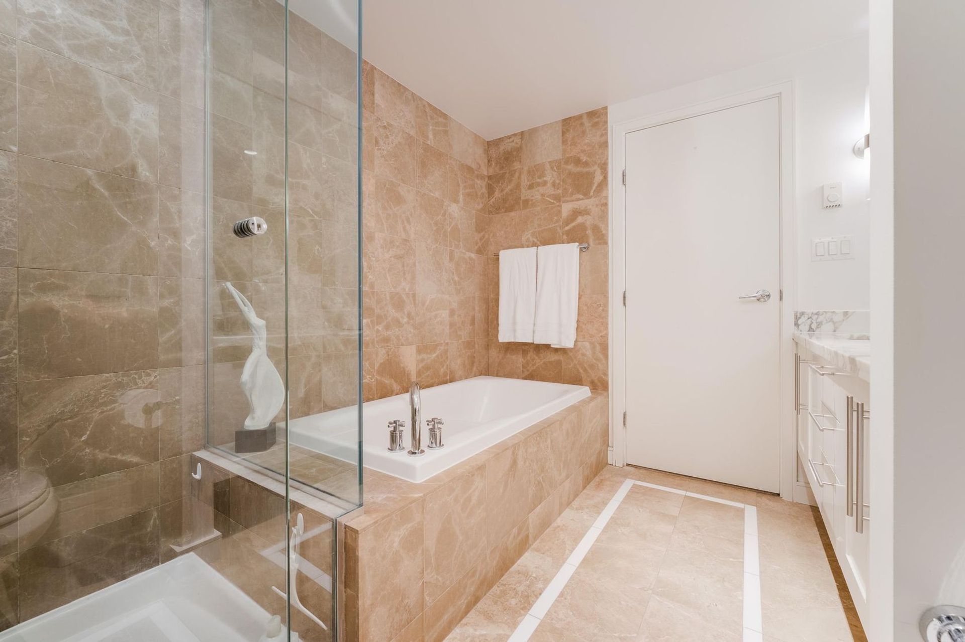 1628-bayshore-drive-coal-harbour-vancouver-west-18-1