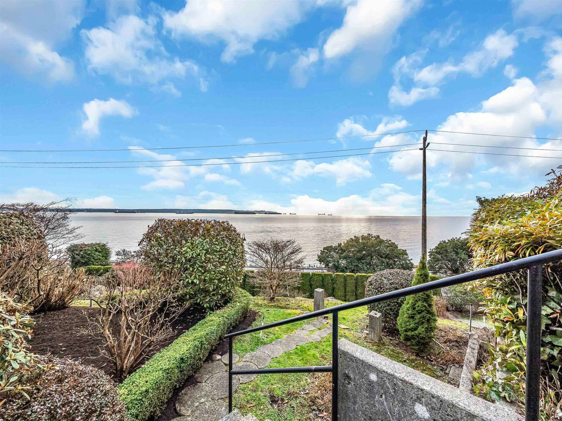 2240-bellevue-avenue-dundarave-west-vancouver-06