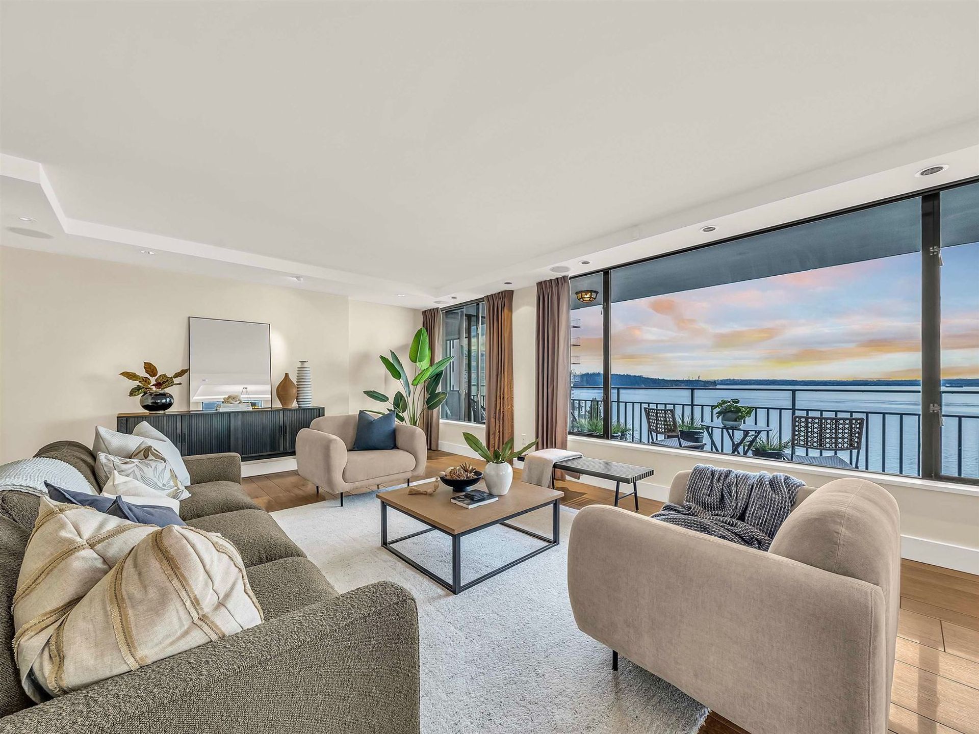 2240-bellevue-avenue-dundarave-west-vancouver-07