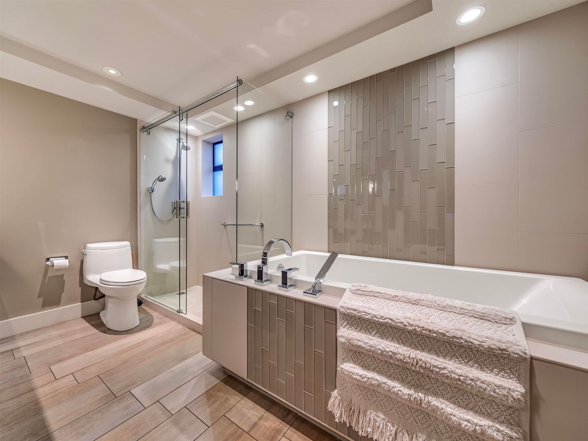 2240-bellevue-avenue-dundarave-west-vancouver-33
