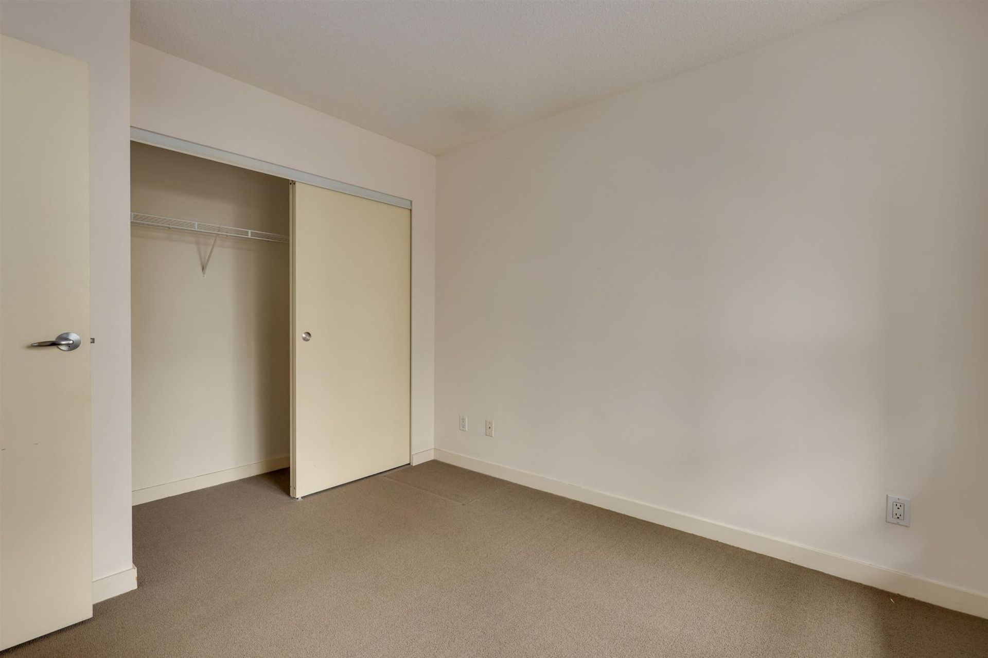 939-expo-boulevard-yaletown-vancouver-west-11