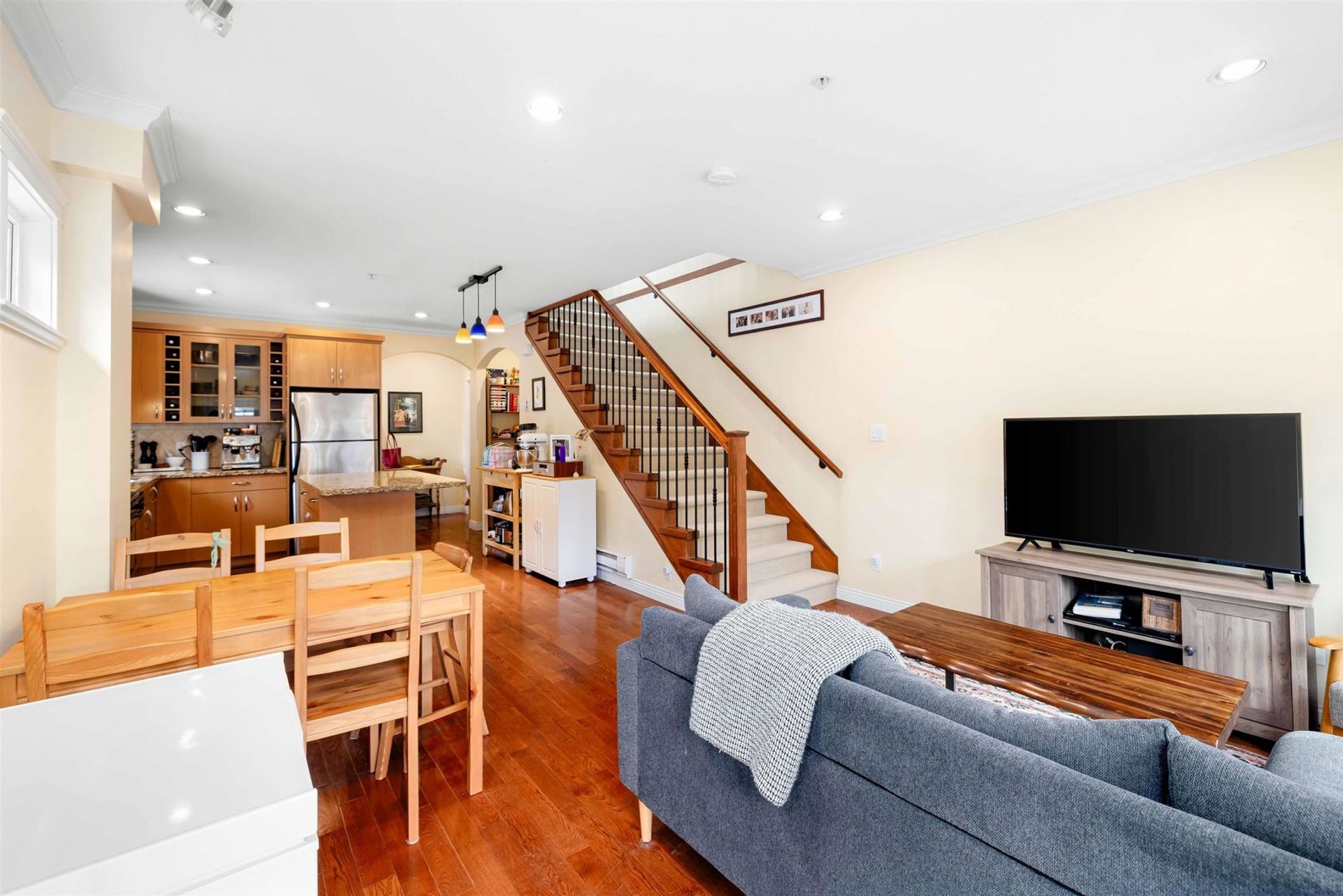 1780-e-georgia-street-hastings-vancouver-east-05