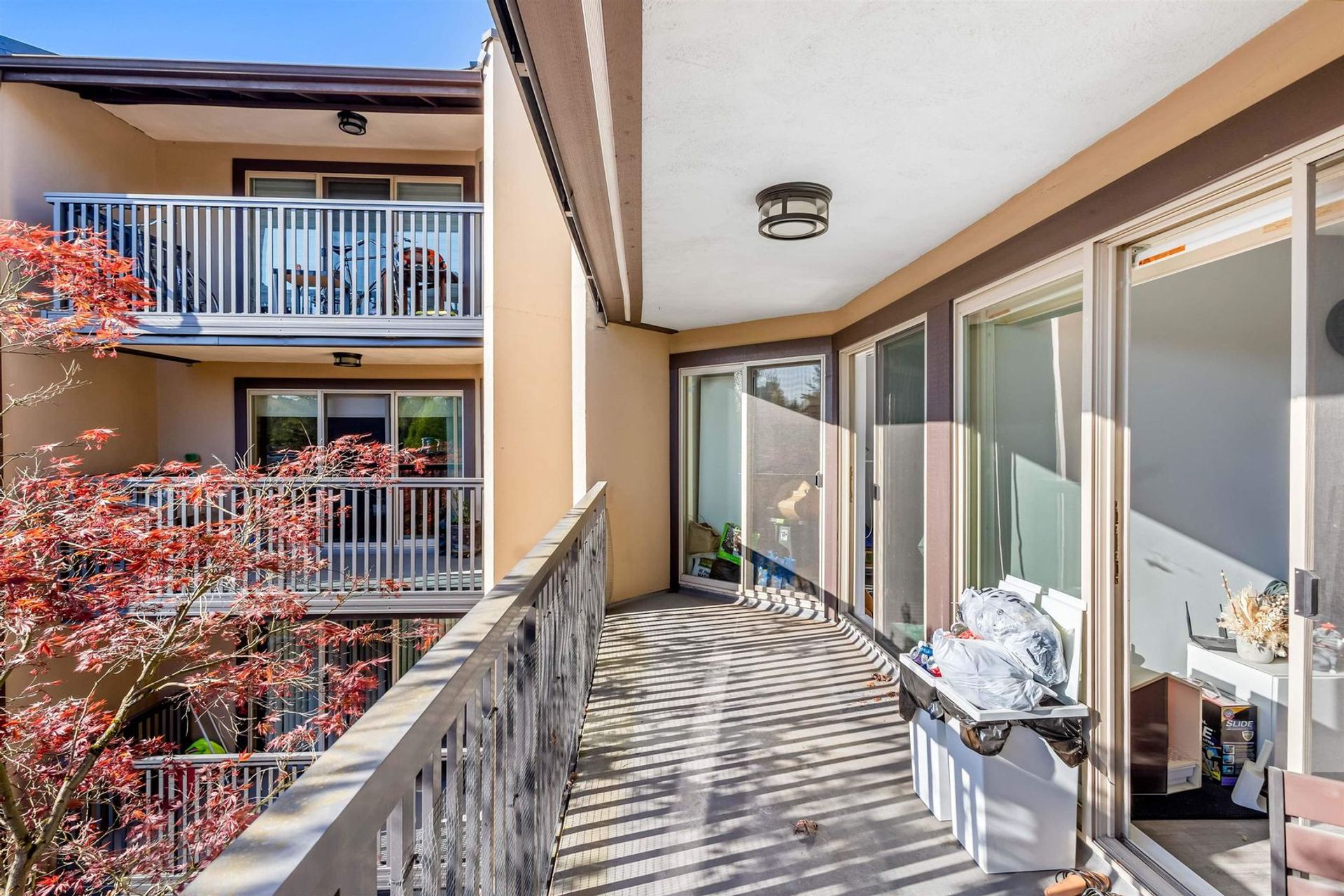 9847-manchester-drive-cariboo-burnaby-north-01