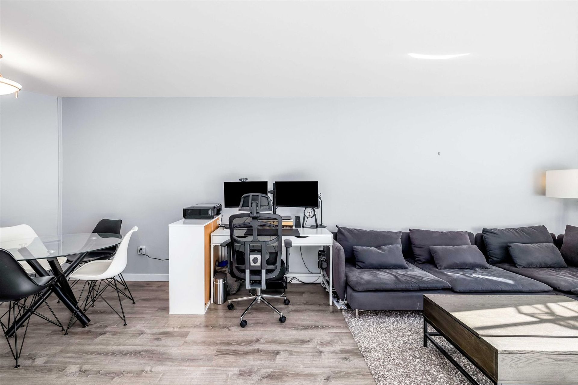 9847-manchester-drive-cariboo-burnaby-north-05