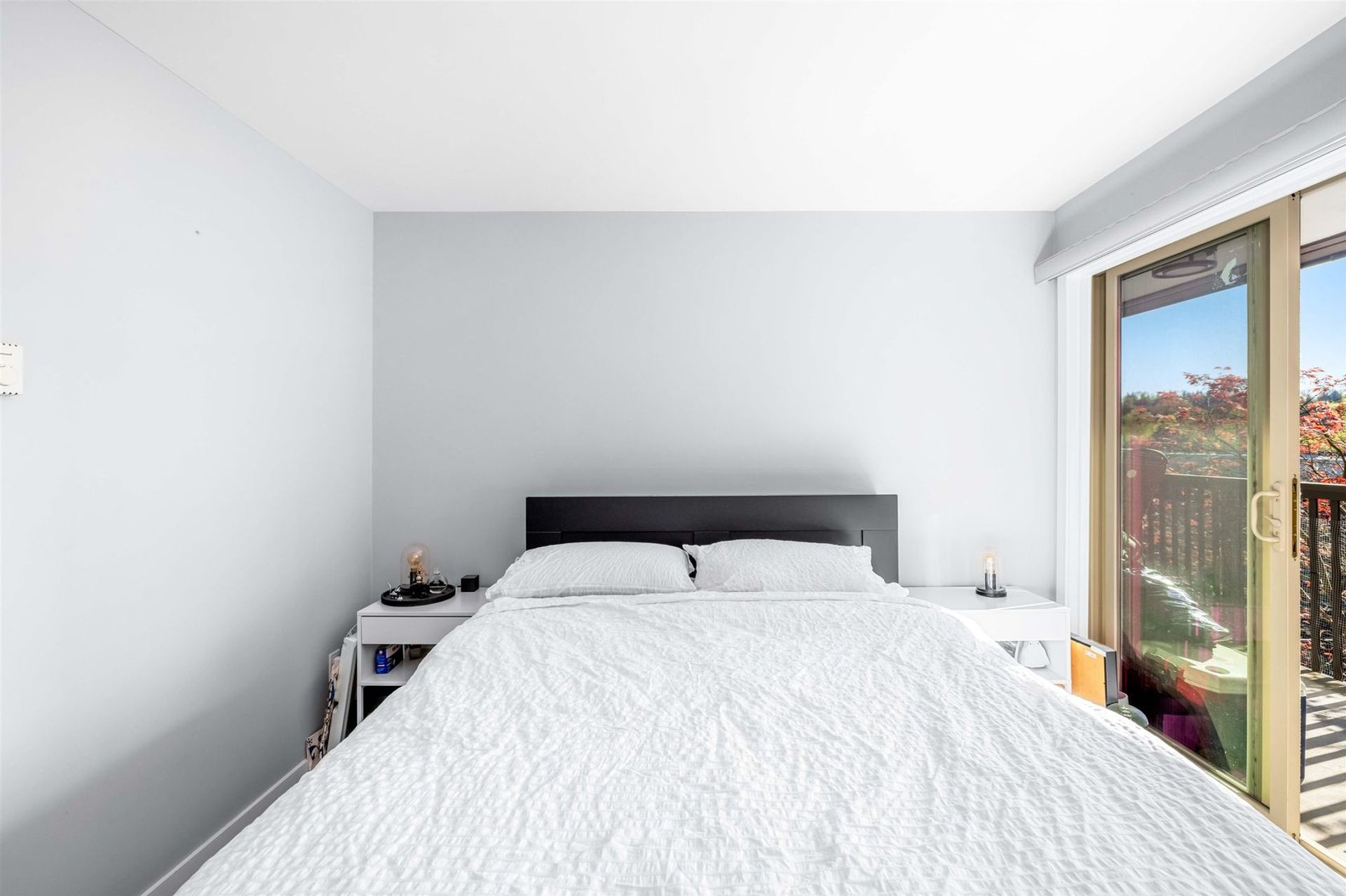 9847-manchester-drive-cariboo-burnaby-north-08