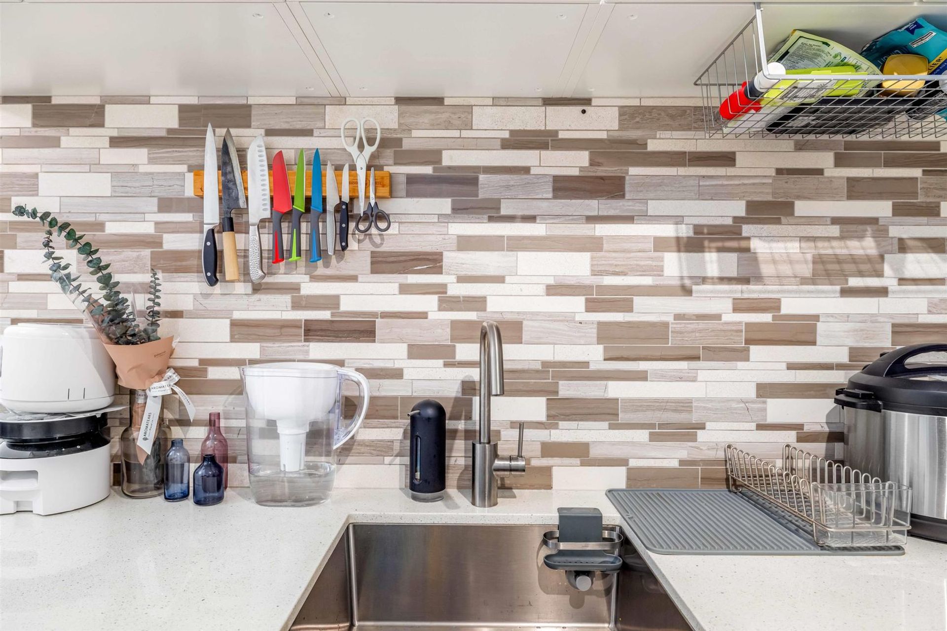 9847-manchester-drive-cariboo-burnaby-north-12