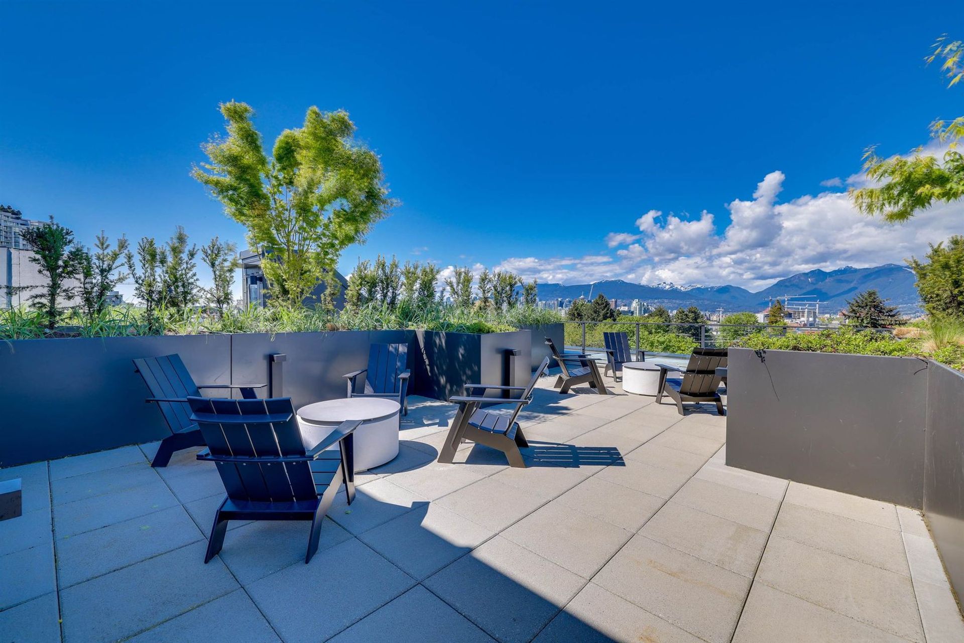 2520-guelph-street-mount-pleasant-ve-vancouver-east-14