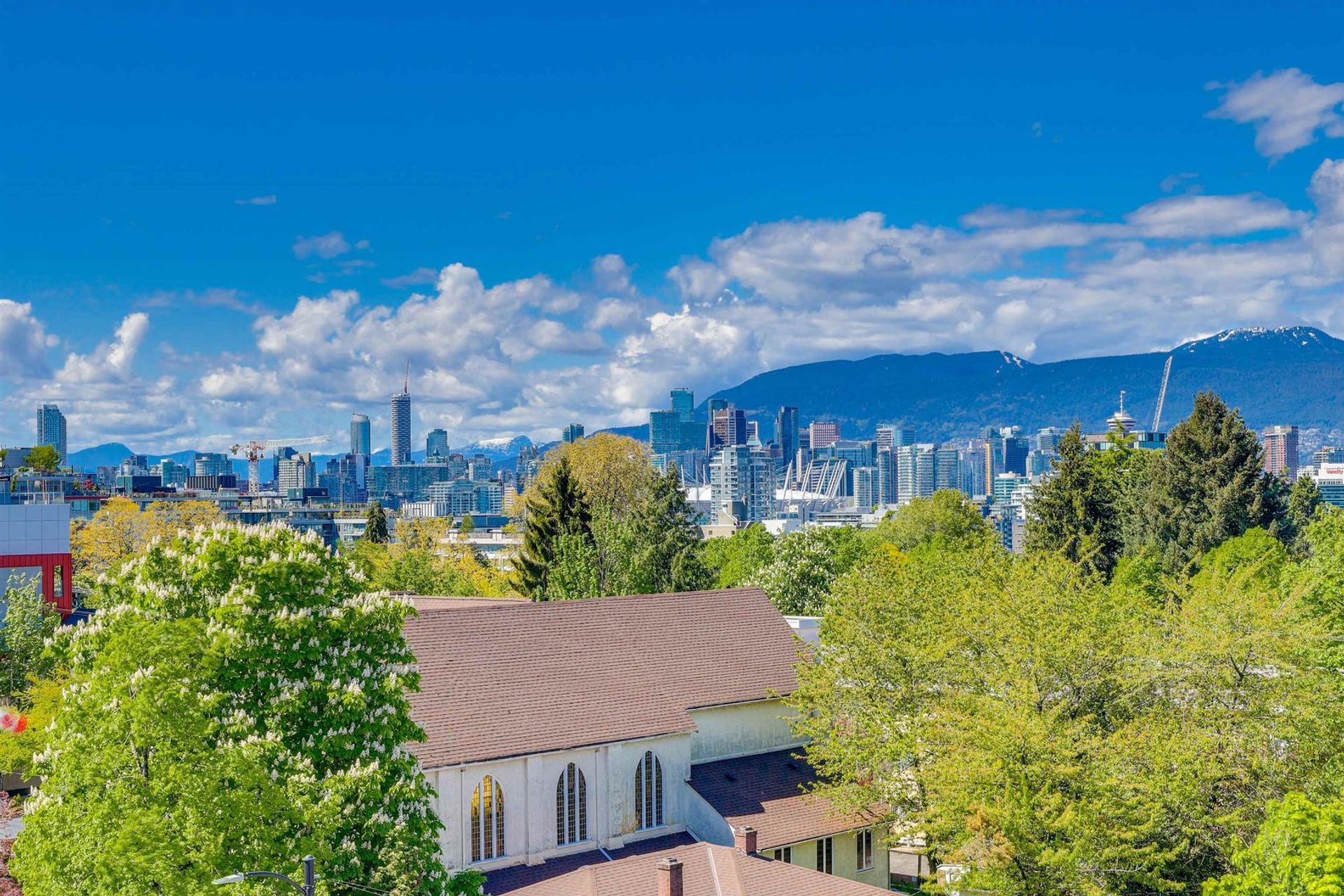 2520-guelph-street-mount-pleasant-ve-vancouver-east-18