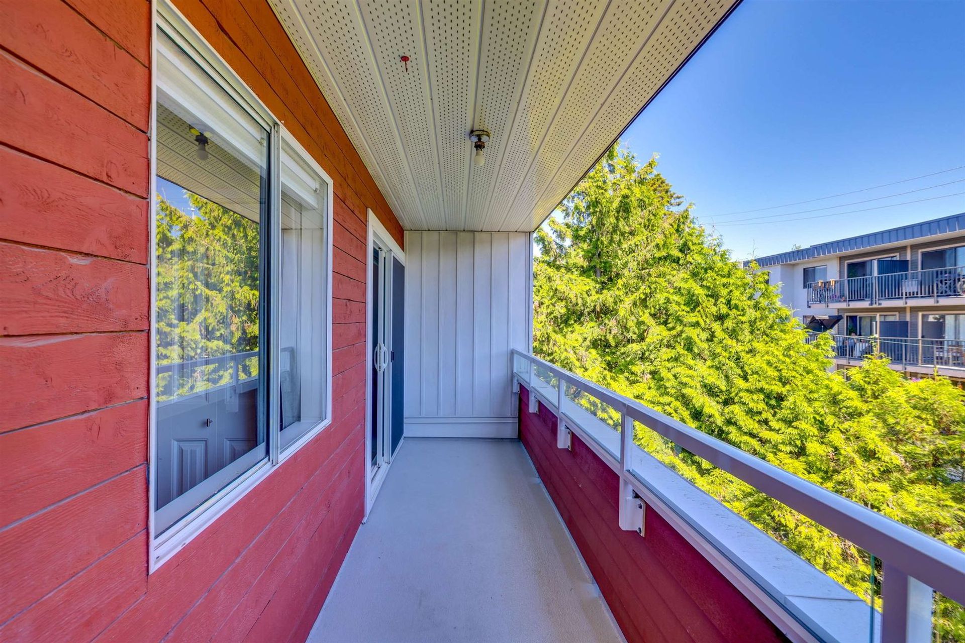 250-w-1st-street-lower-lonsdale-north-vancouver-19