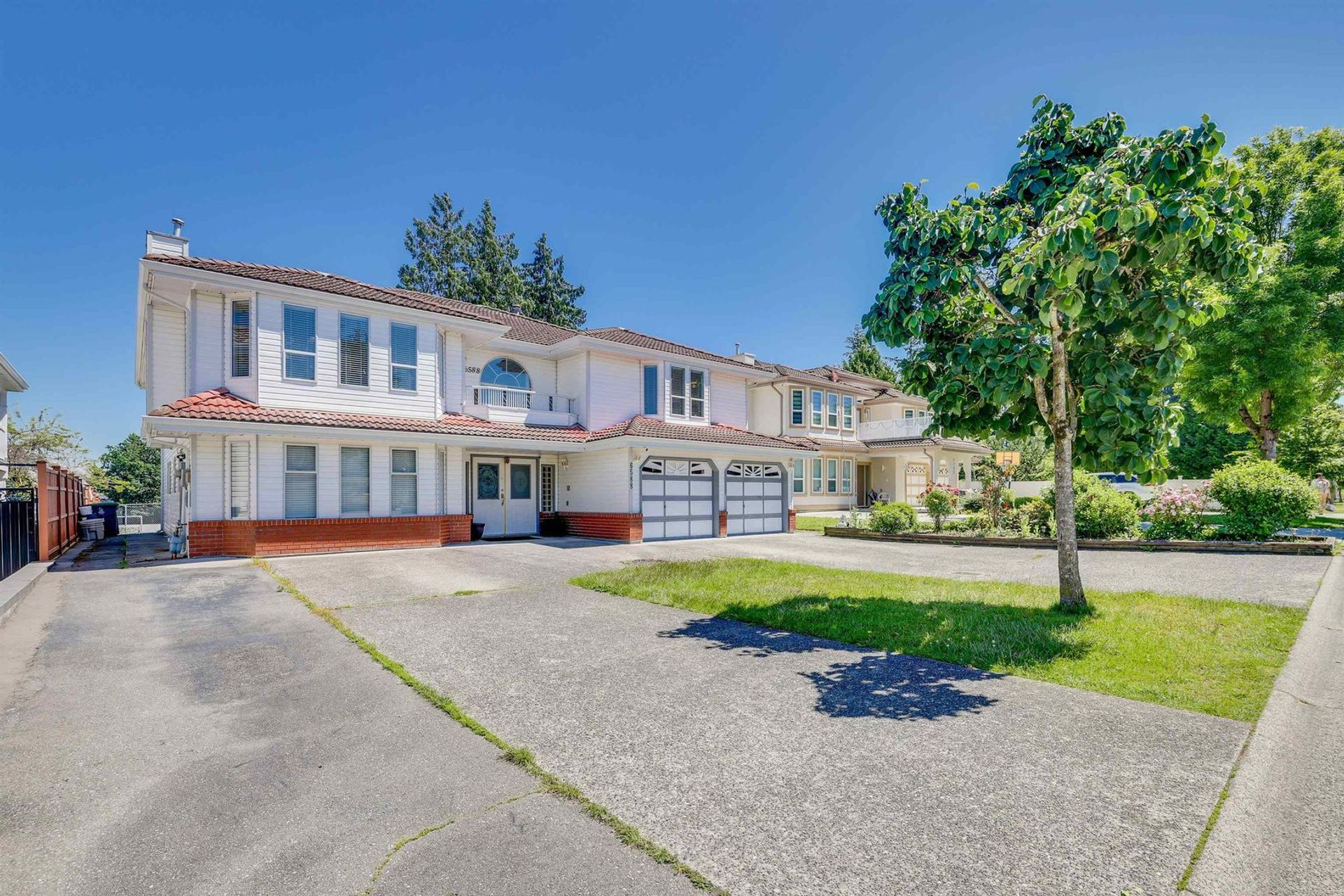 6588-128a-street-west-newton-surrey-03