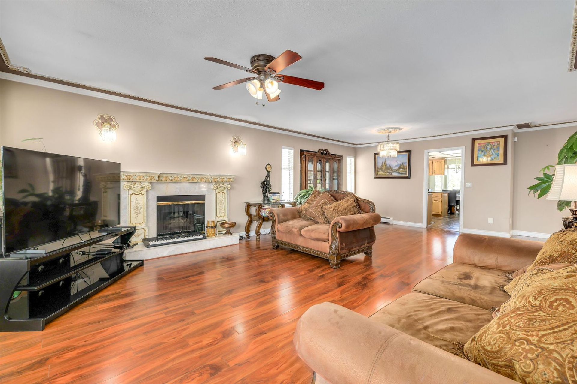 6588-128a-street-west-newton-surrey-07