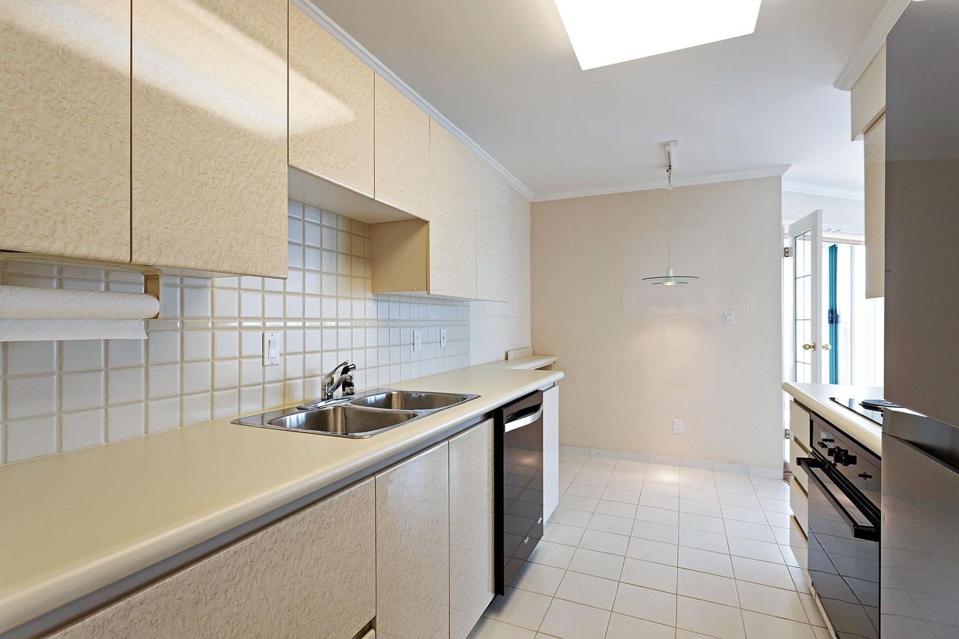 1311-beach-avenue-west-end-vw-vancouver-west-08