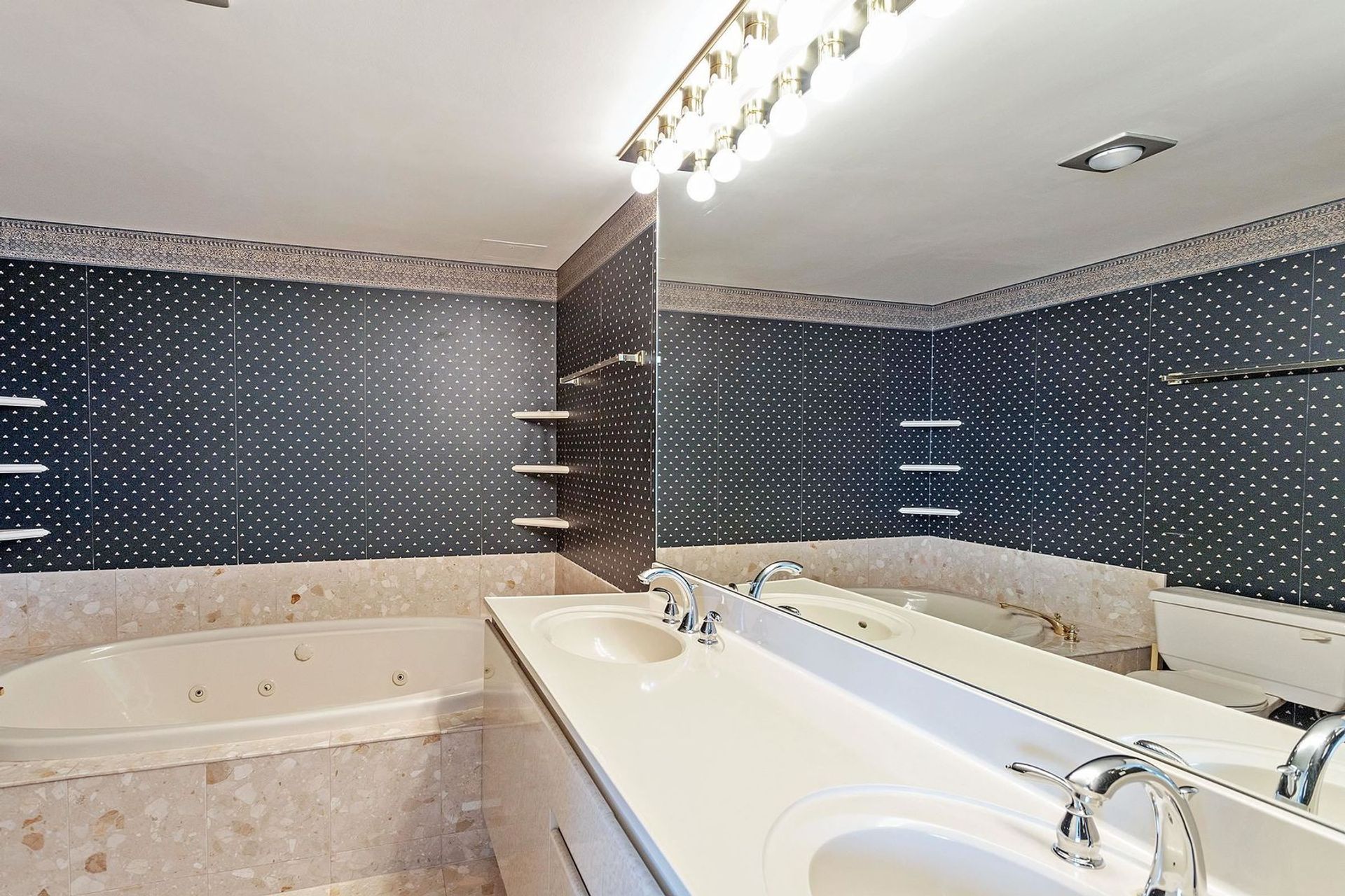 1311-beach-avenue-west-end-vw-vancouver-west-19