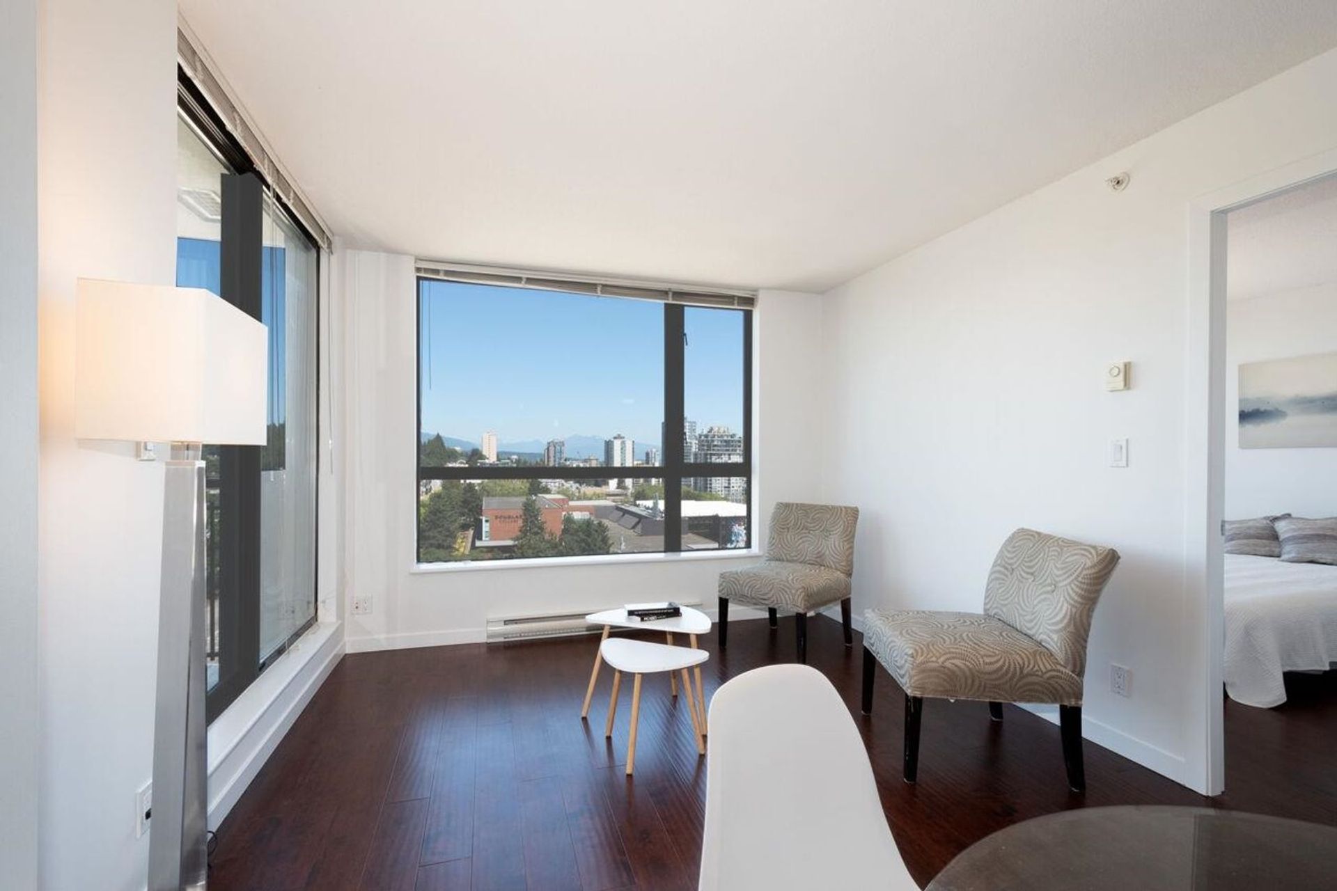 814-royal-avenue-downtown-nw-new-westminster-05