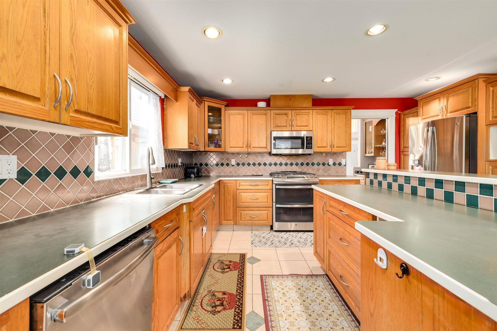 12724-227a-street-east-central-maple-ridge-14