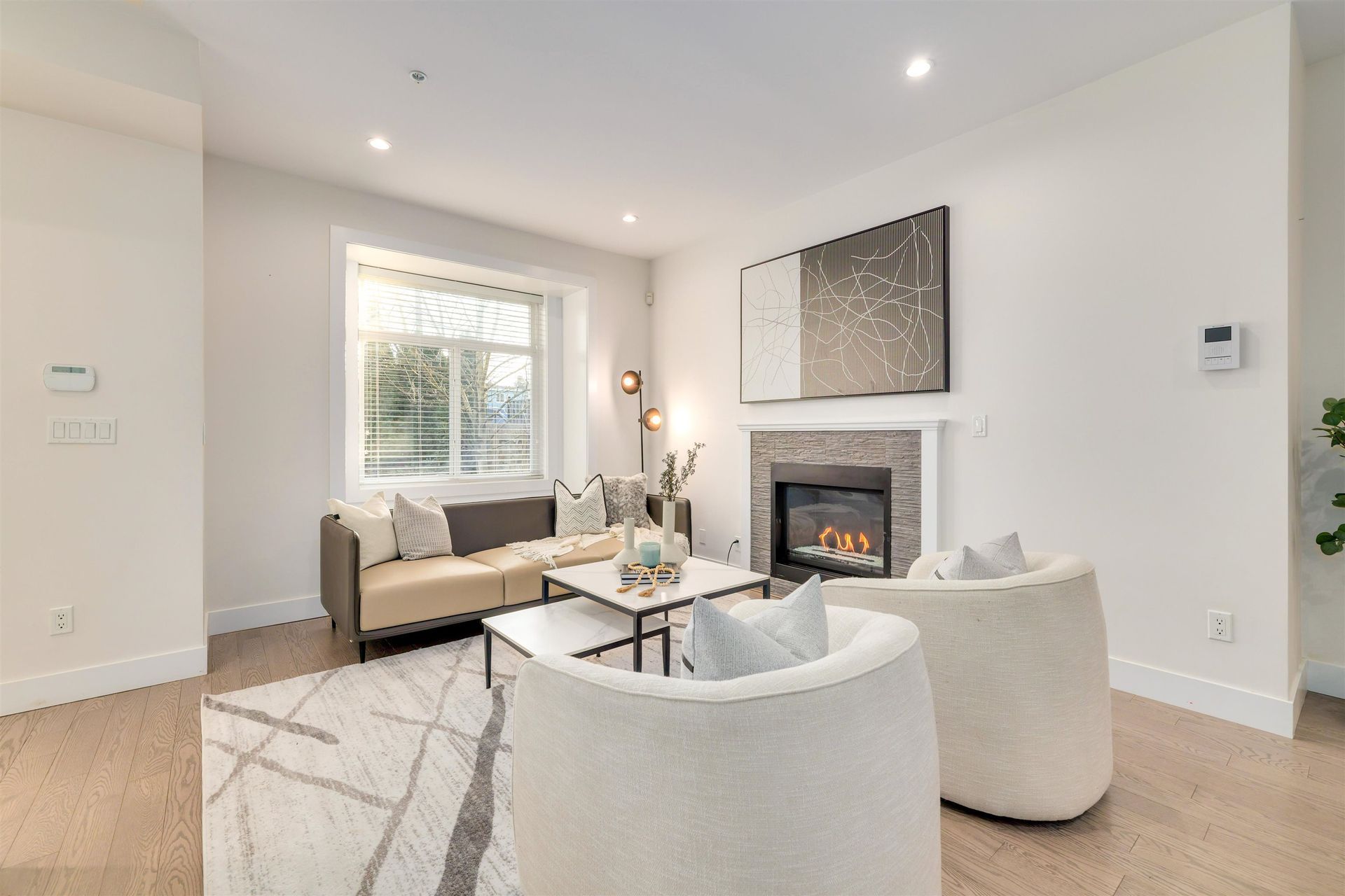 1815-e-15th-avenue-grandview-woodland-vancouver-east-02