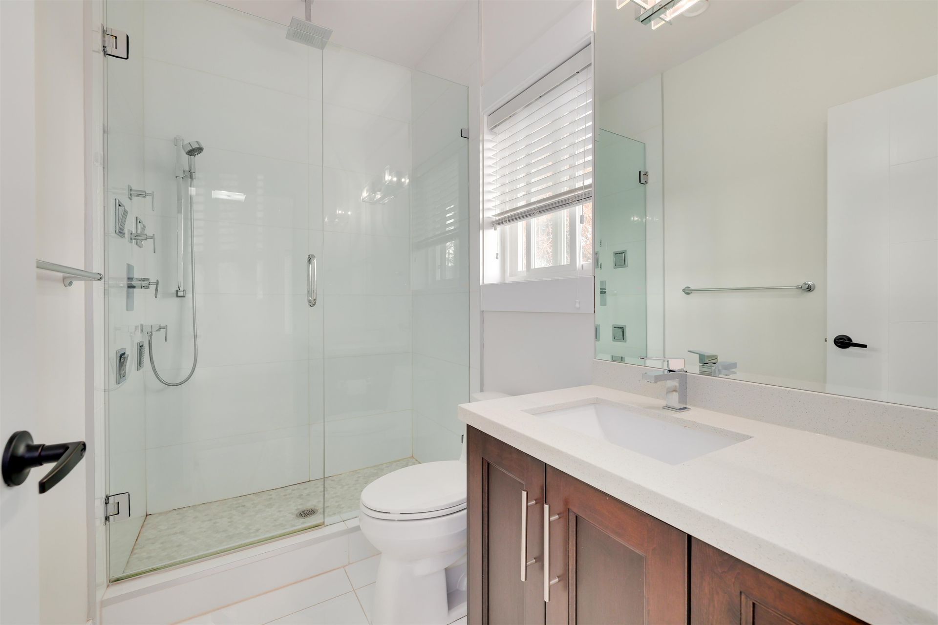 1815-e-15th-avenue-grandview-woodland-vancouver-east-17