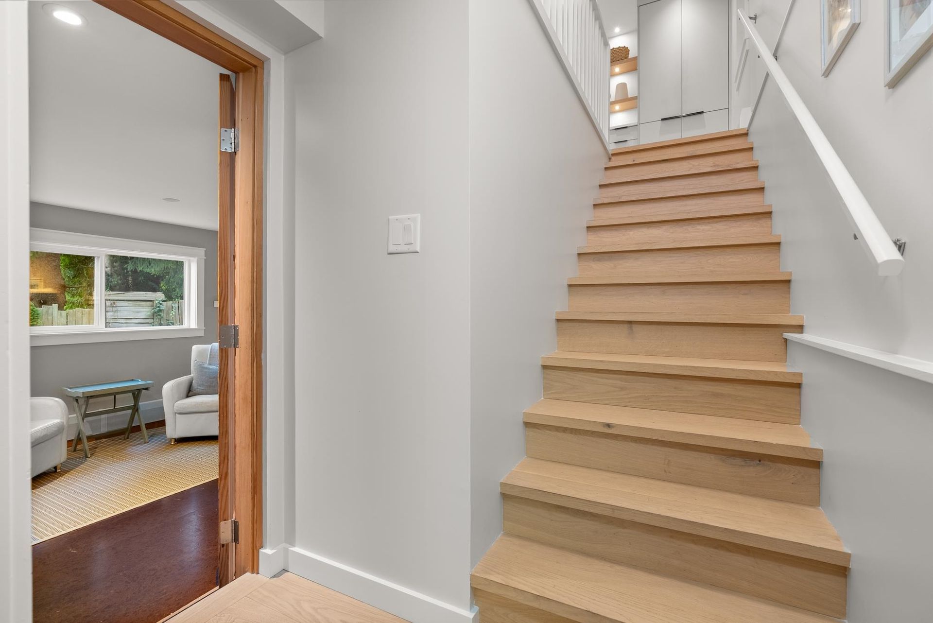 2575-caledonia-avenue-deep-cove-north-vancouver-13