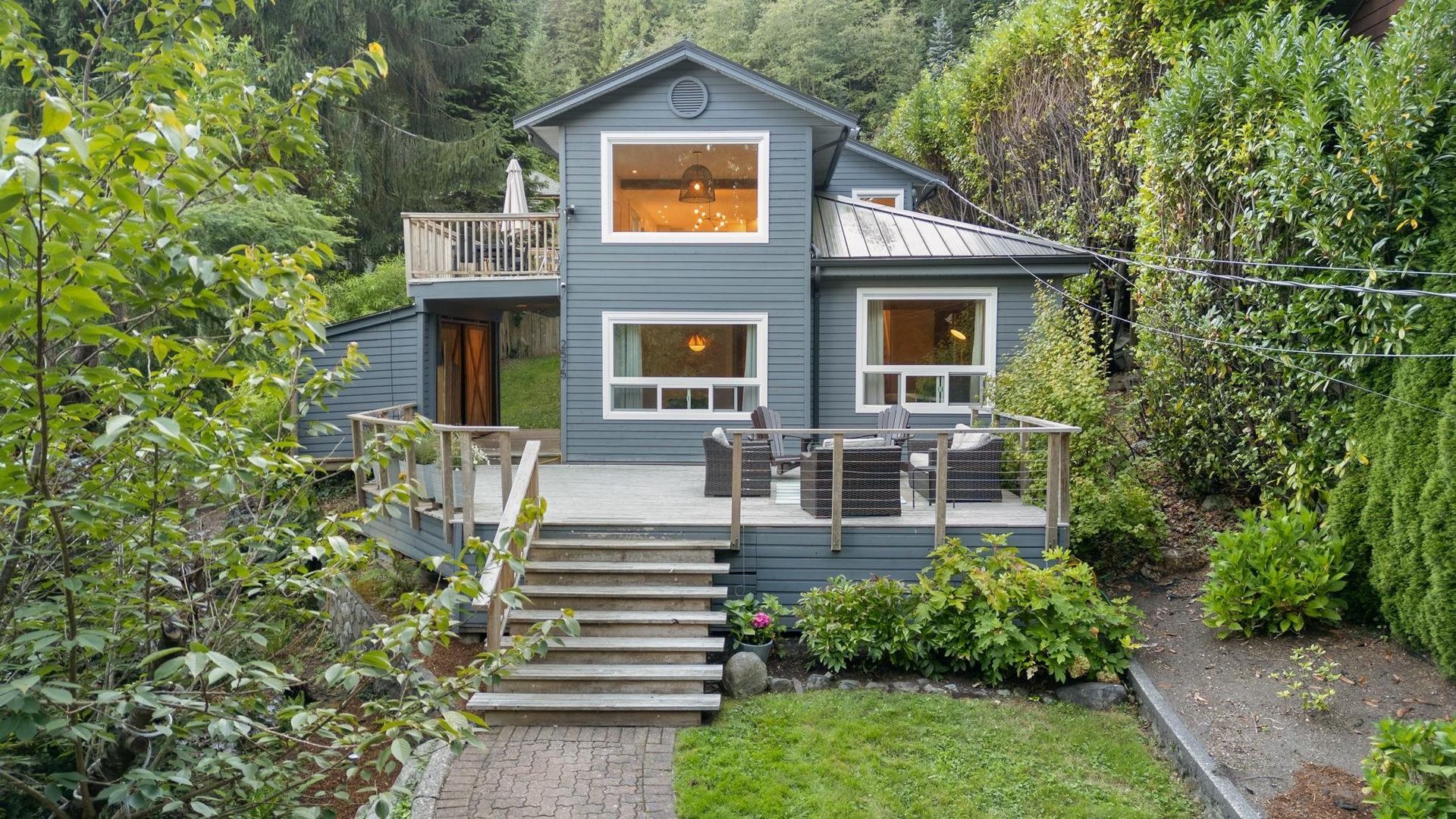 2575-caledonia-avenue-deep-cove-north-vancouver-24