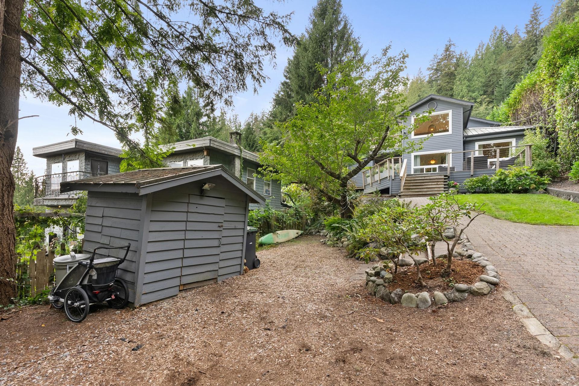 2575-caledonia-avenue-deep-cove-north-vancouver-33