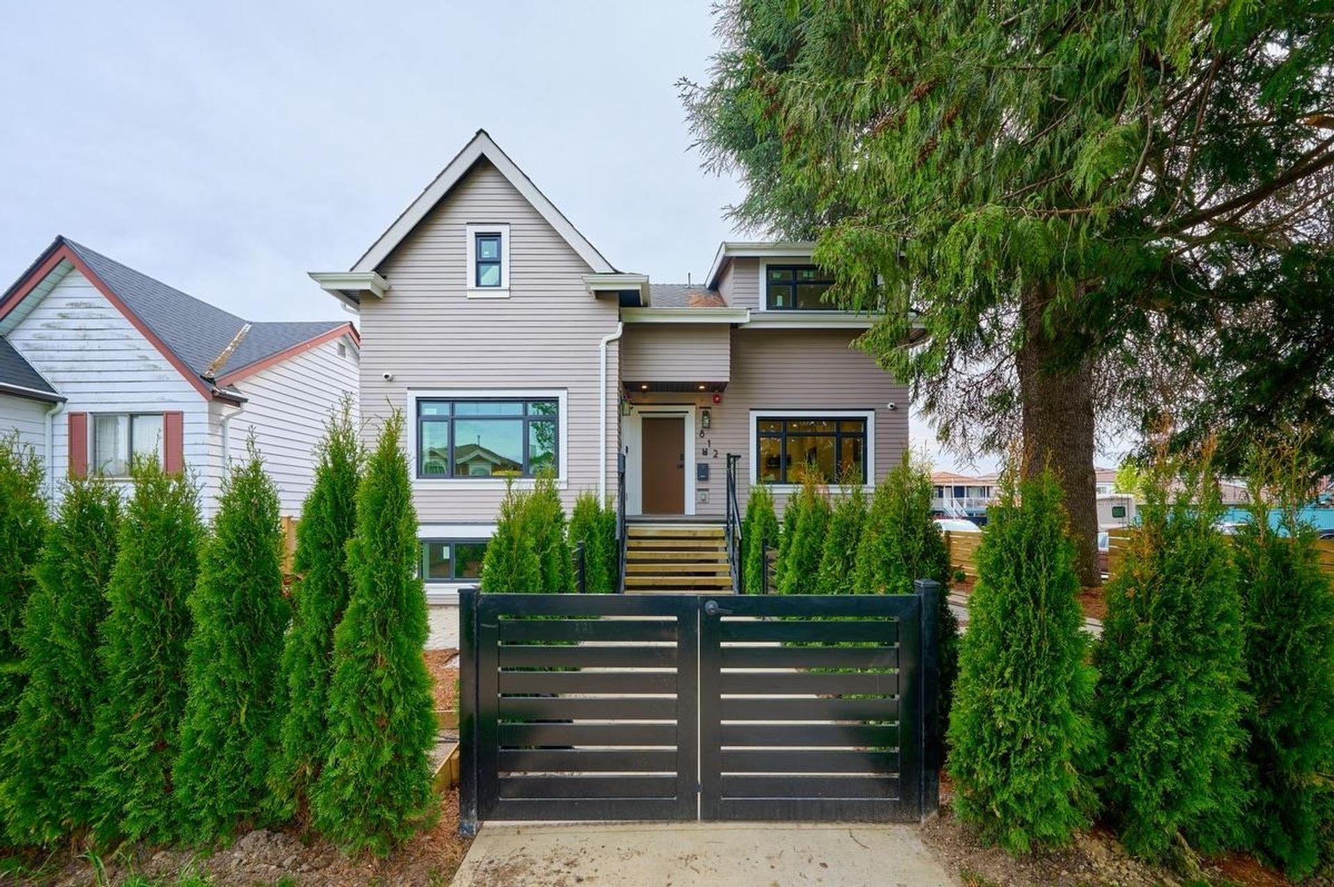 812-e-51st-avenue-south-vancouver-vancouver-east-01