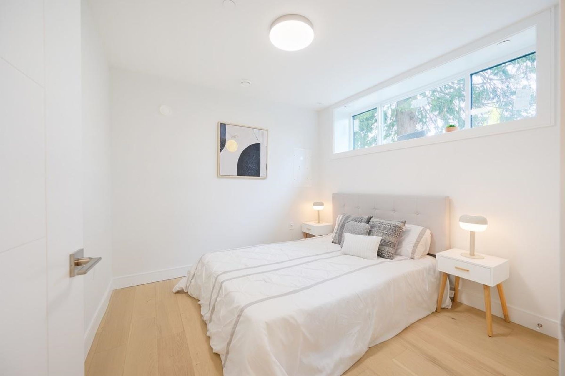 812-e-51st-avenue-south-vancouver-vancouver-east-12