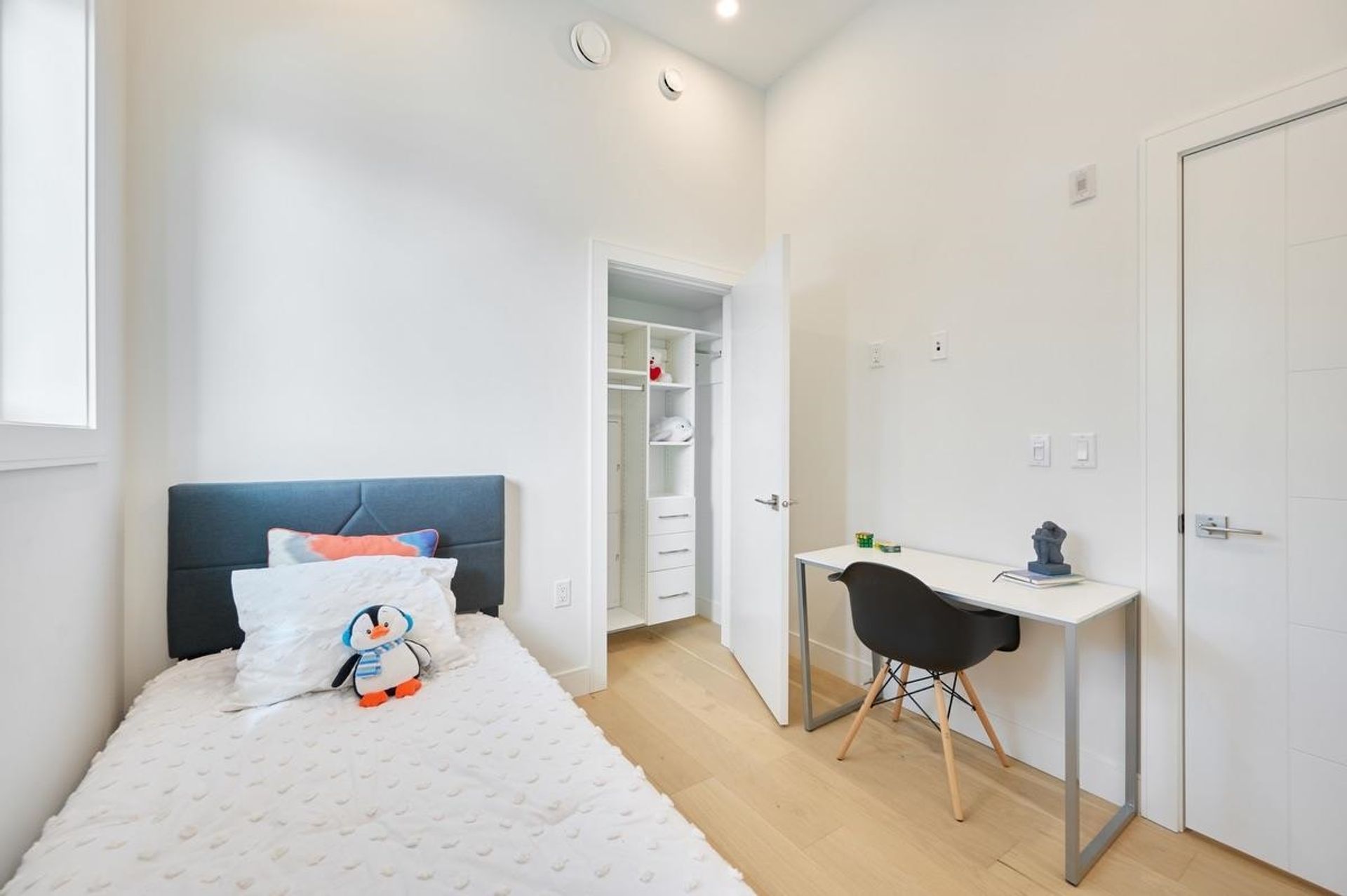 812-e-51st-avenue-south-vancouver-vancouver-east-15