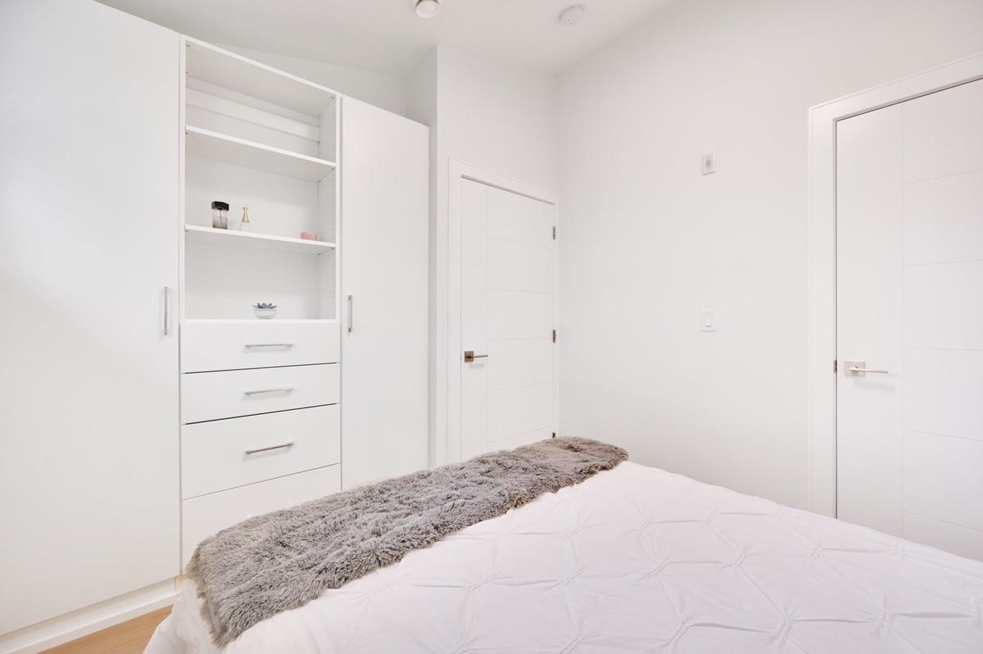 812-e-51st-avenue-south-vancouver-vancouver-east-17